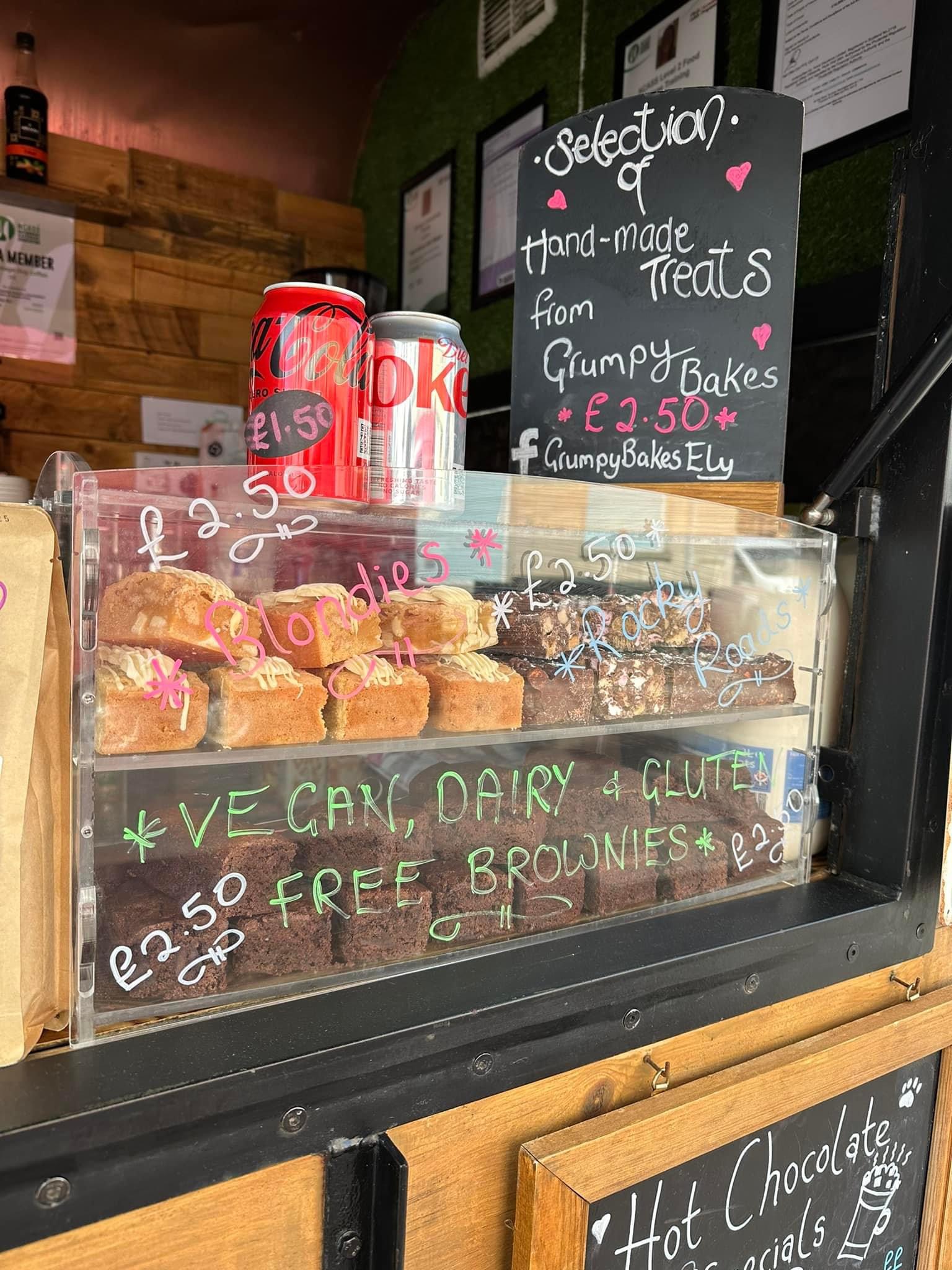 Rustic Horsebox Serving Freshly Ground Coffee & Locally Baked Cakes