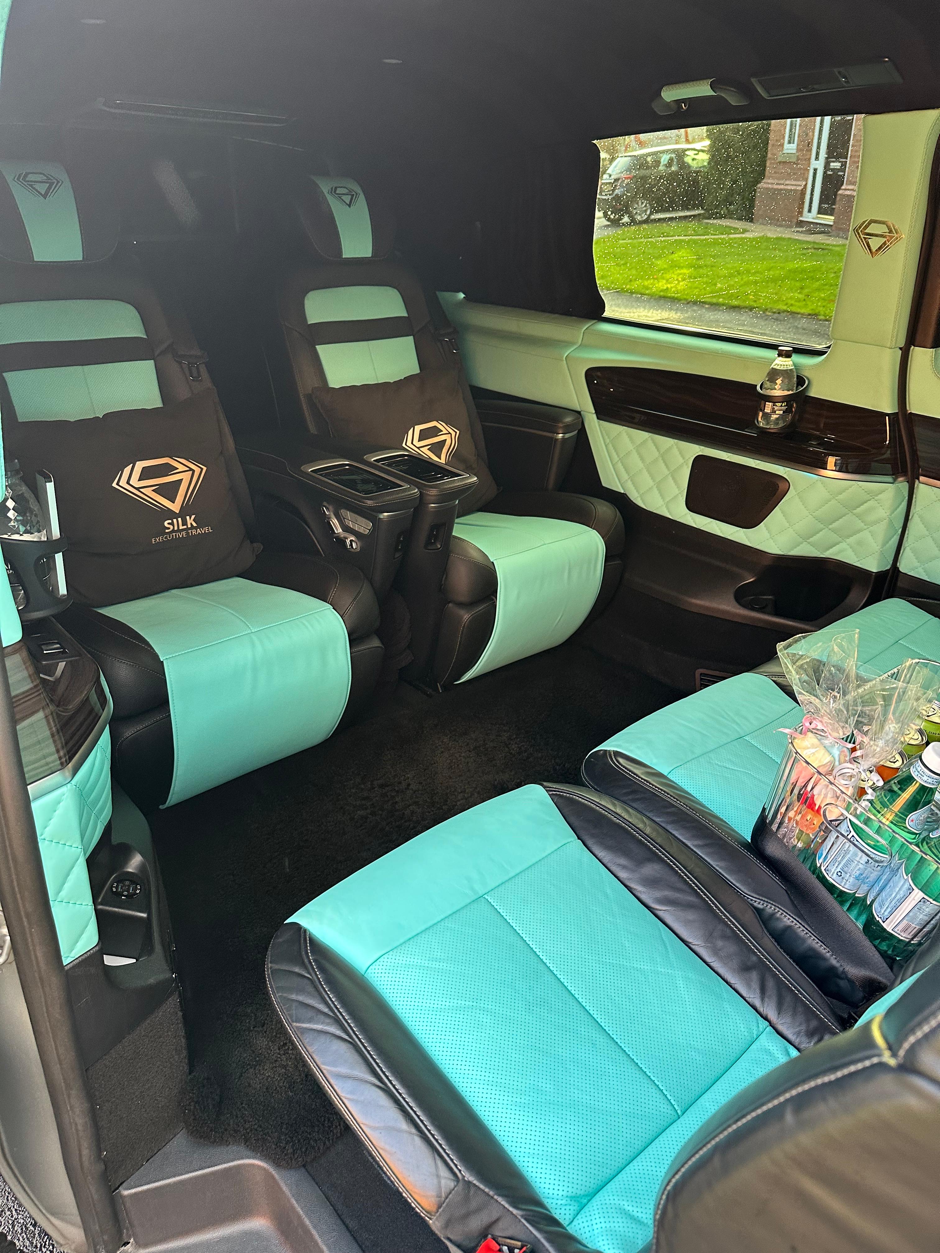 5 Seater Tiffany Blue Luxury V-Class Landjet