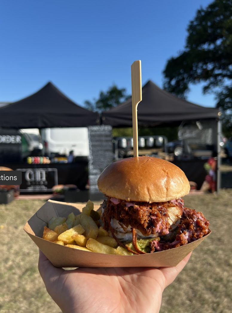 Turn Up the Flavour with Our Gourmet Burger Bar 🍔