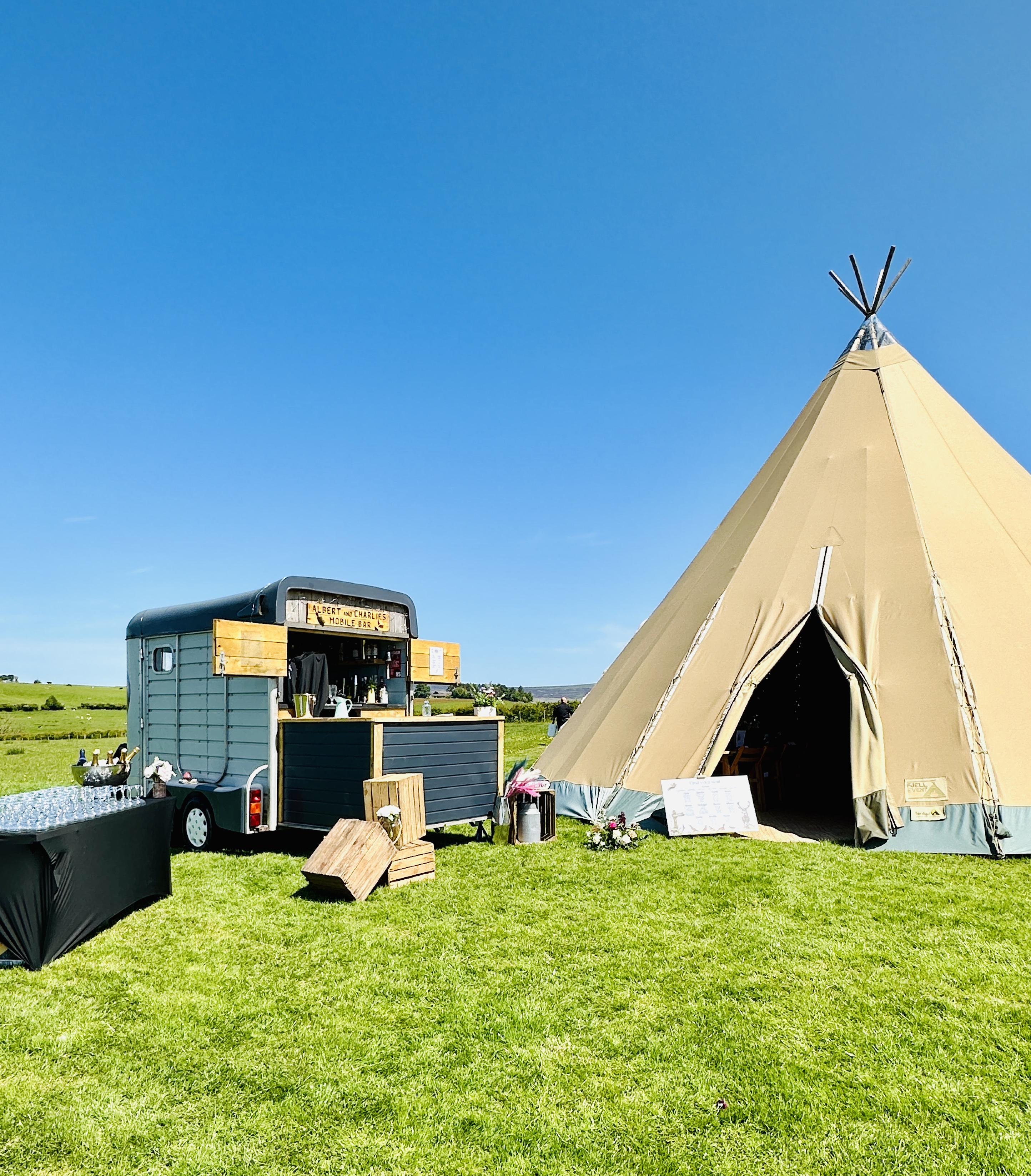Booze-Filled Horsebox Mobile Bar