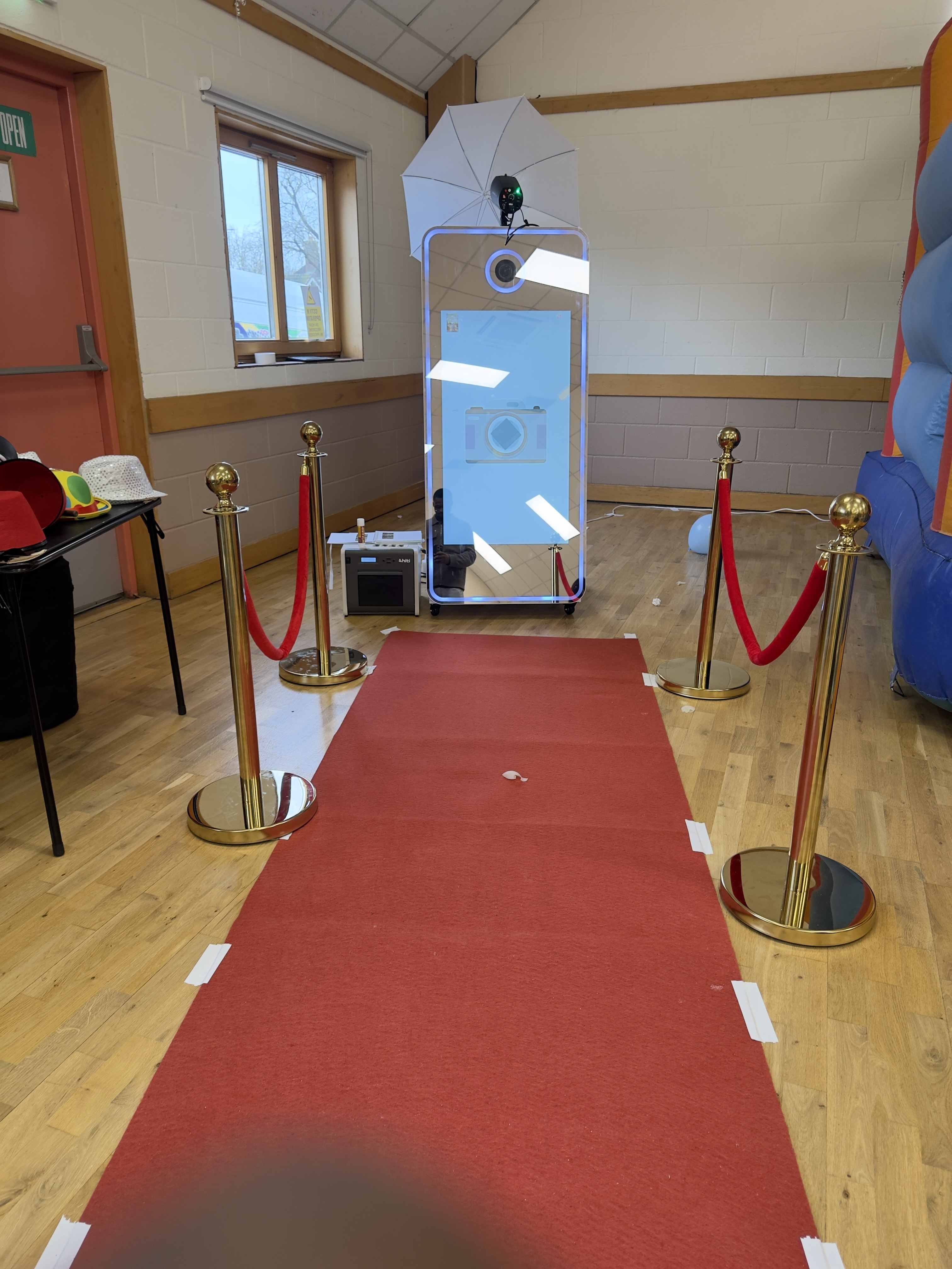 Enchanted Magic Mirror Captures Full Length Images