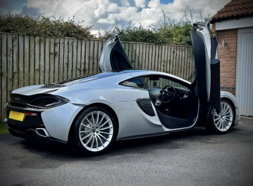 McLaren 570GT Premium Pack