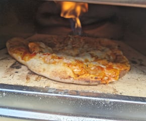 Pizza catering using local ingredients