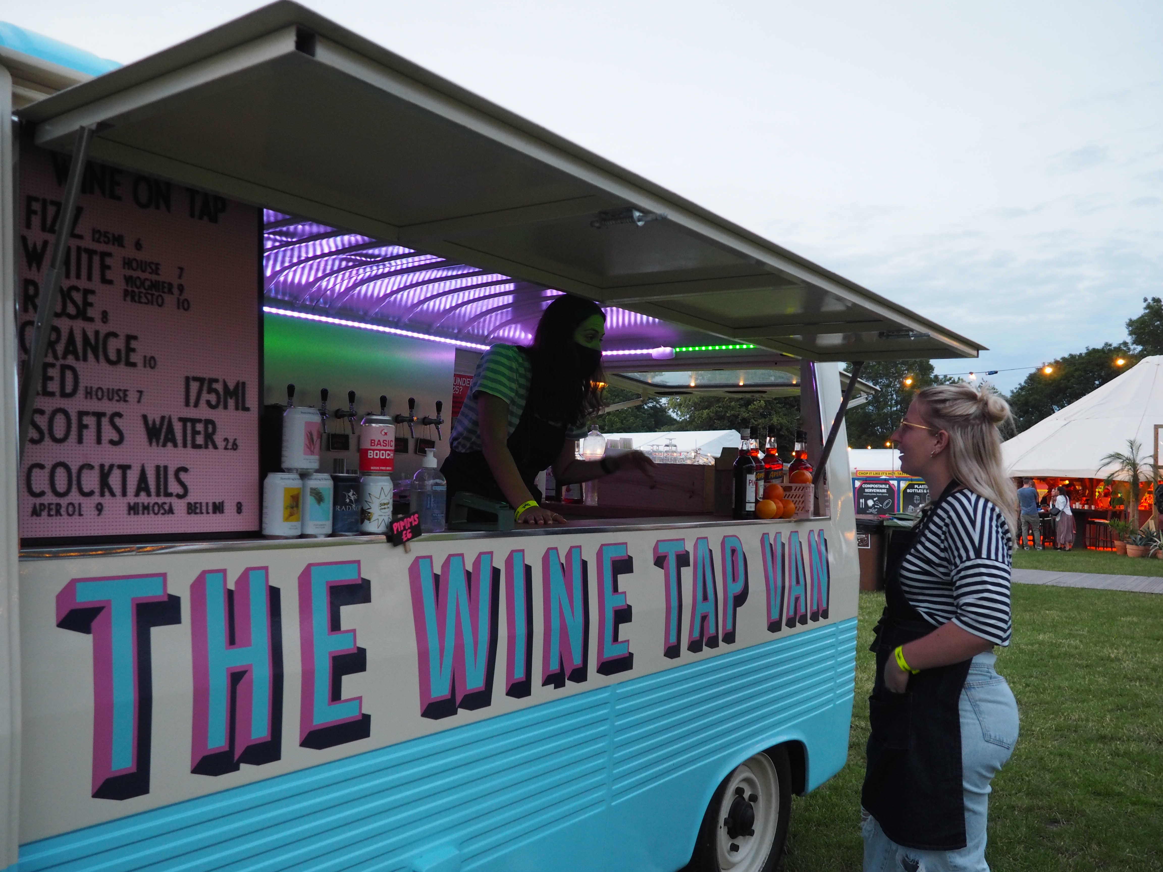Gorgeous 1970s Van with Wine-On-Tap & Full Bar Menu