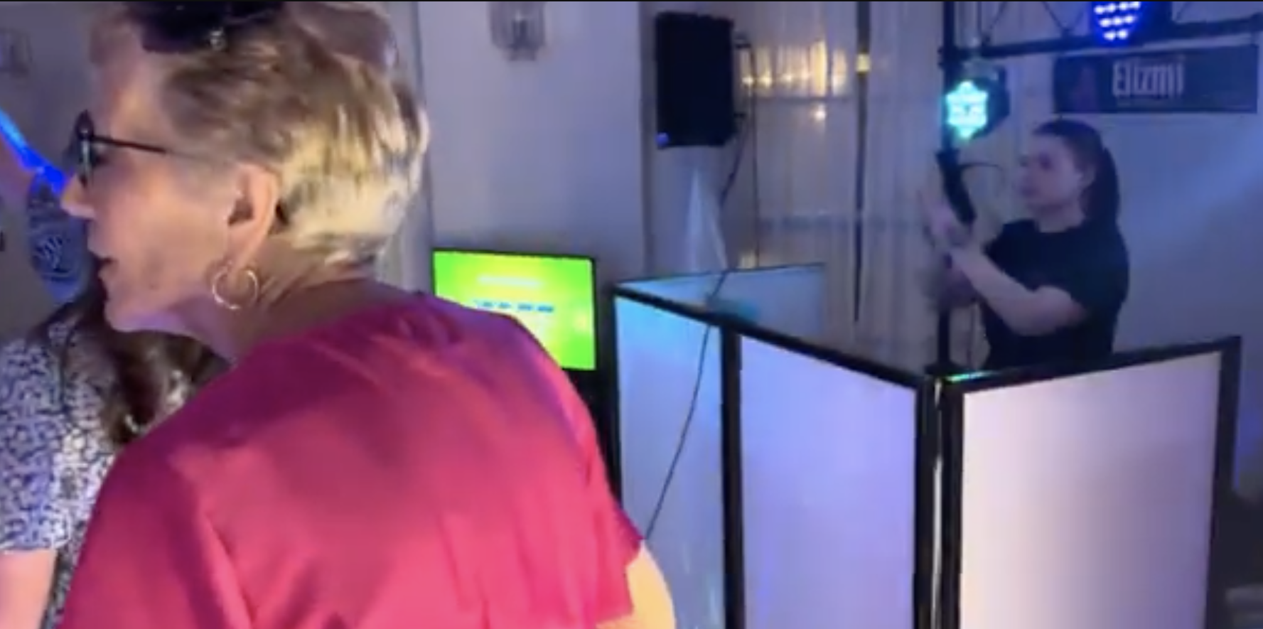 Wedding Parties, Pubs & Clubs – DJ Elizmi Plays Music for Your Event