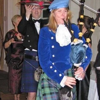 Julia Read Bagpiper and Harpist