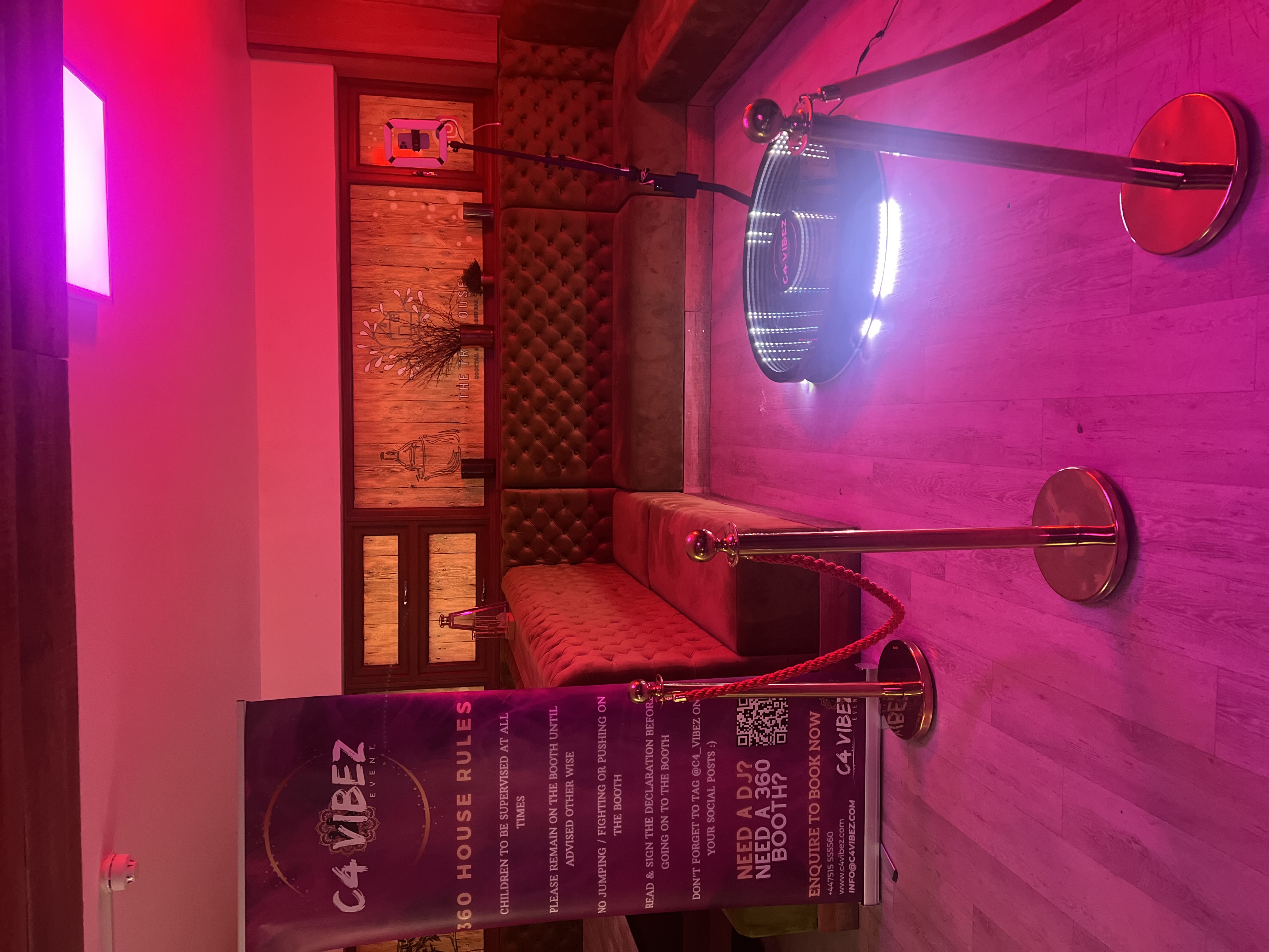 360 Photo Booth Brings Unique Vibe To Any Type Of Event