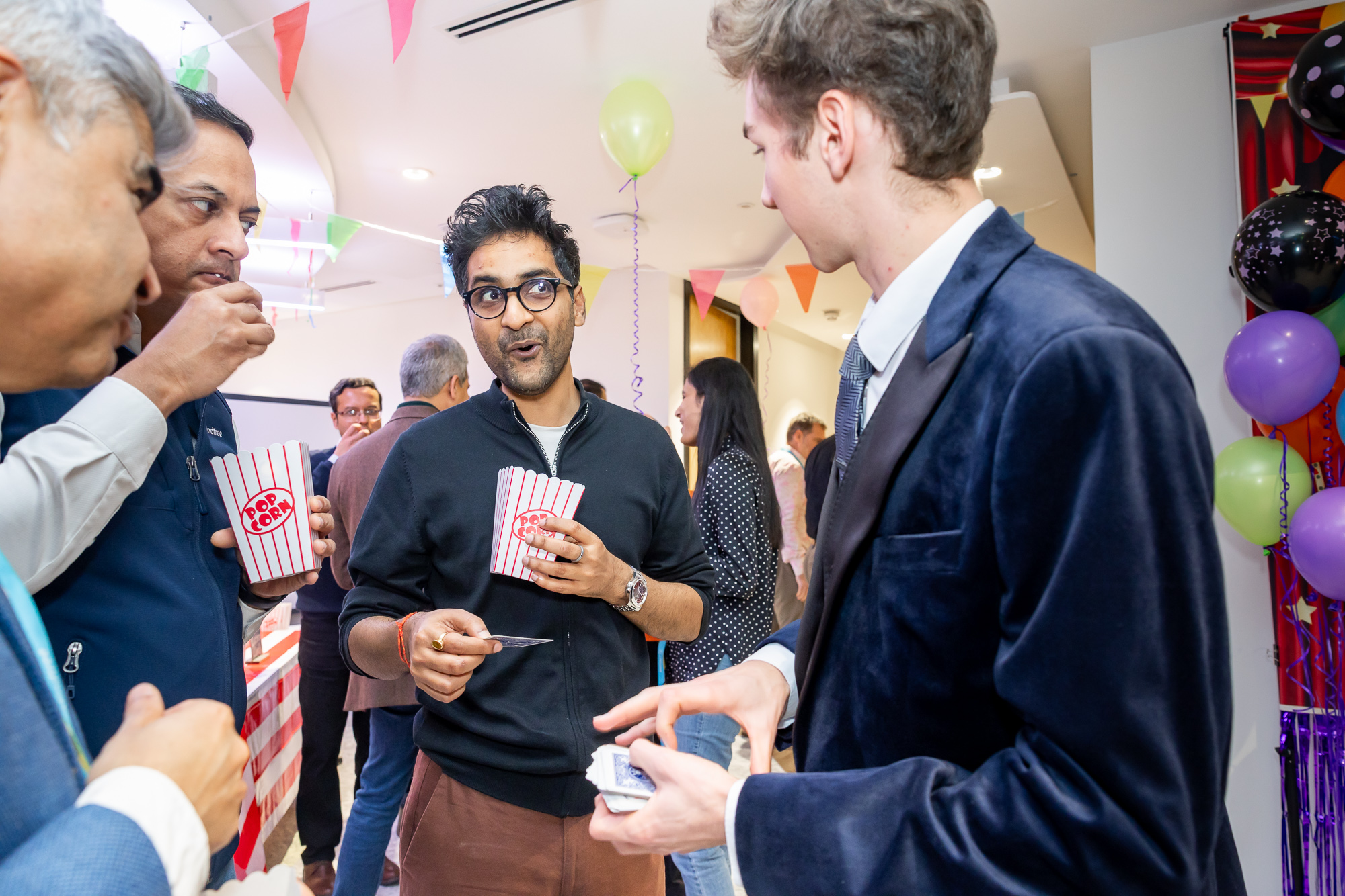 Captivating Close Up Magic By Samuel