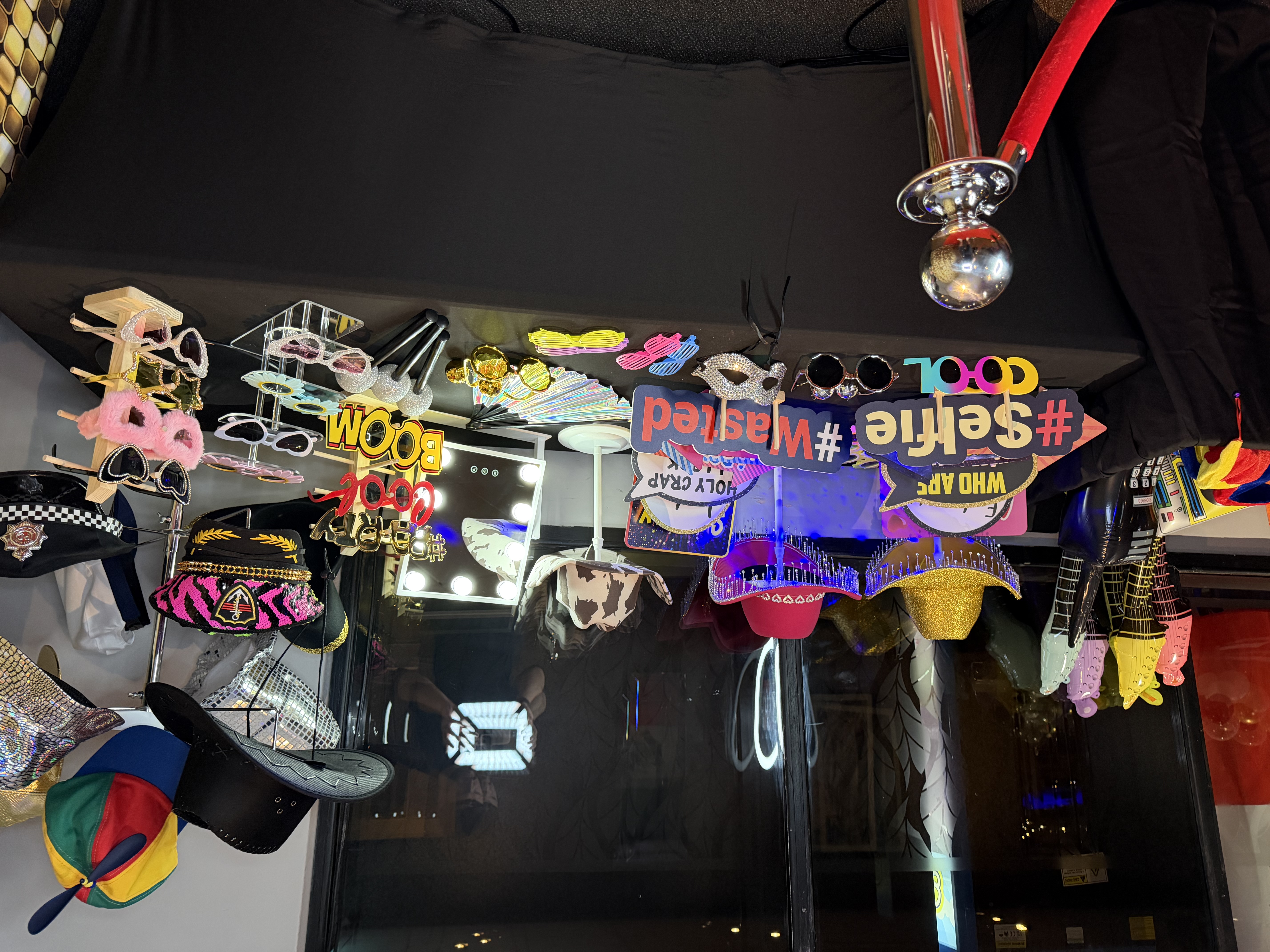 Selfie Pod Capturing the Fun, Laughter & Special Memories of Your Event