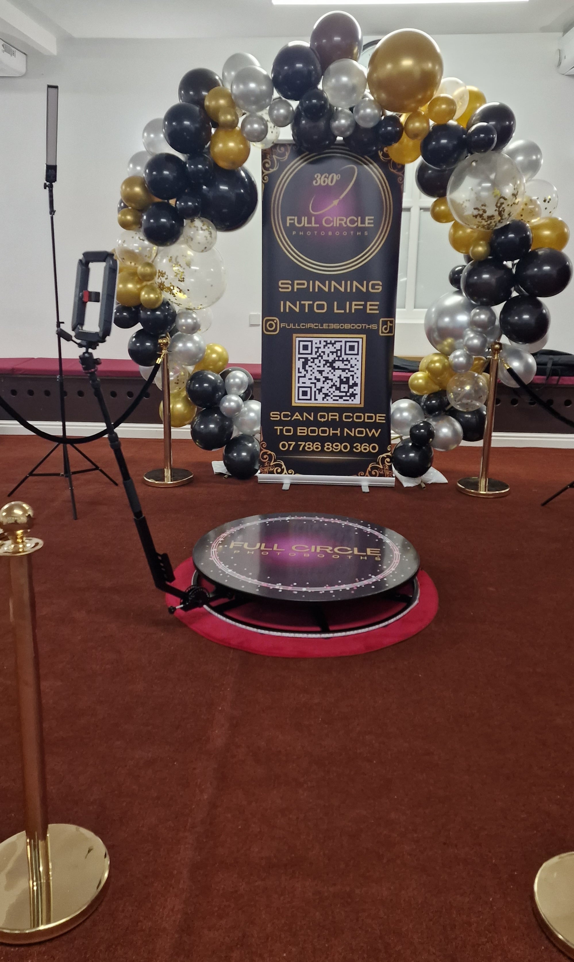 360° Photo Booth Hire for your Special Day! 