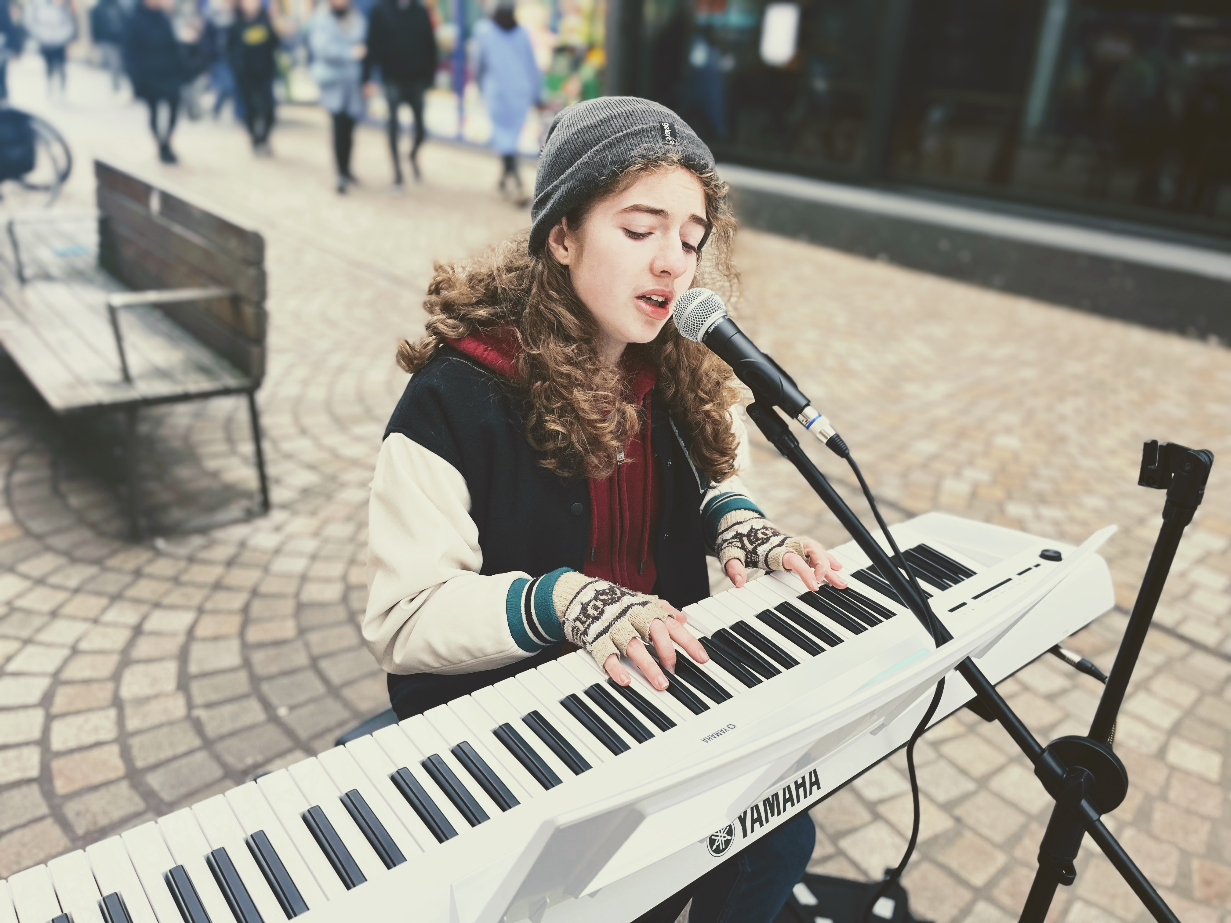 Singer Songwriter Pianist Freya