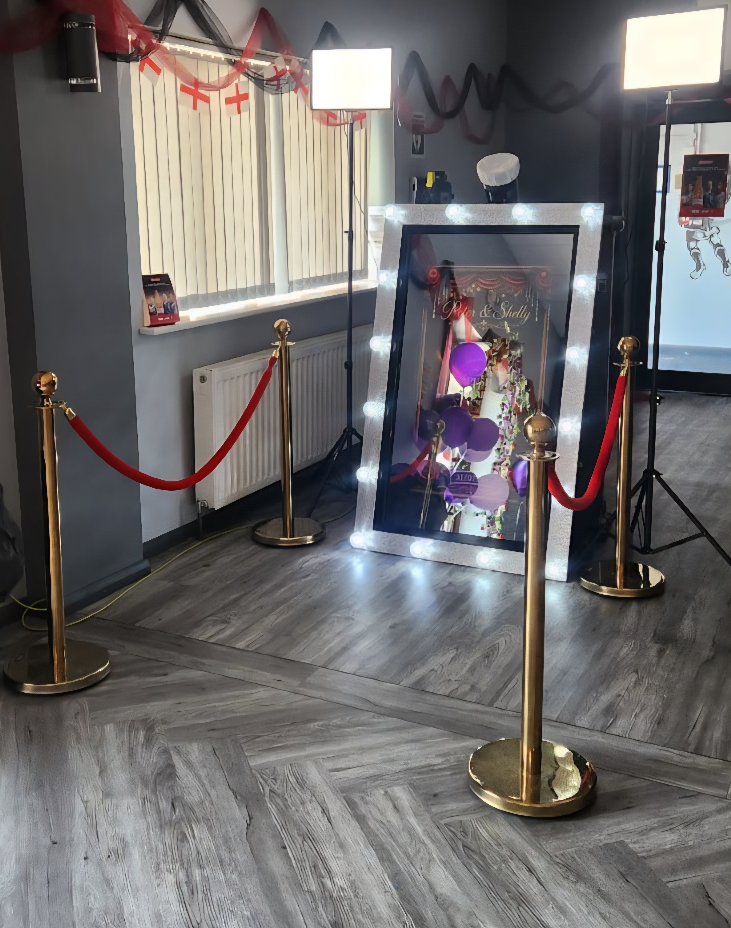 Hollywood Magic Mirror