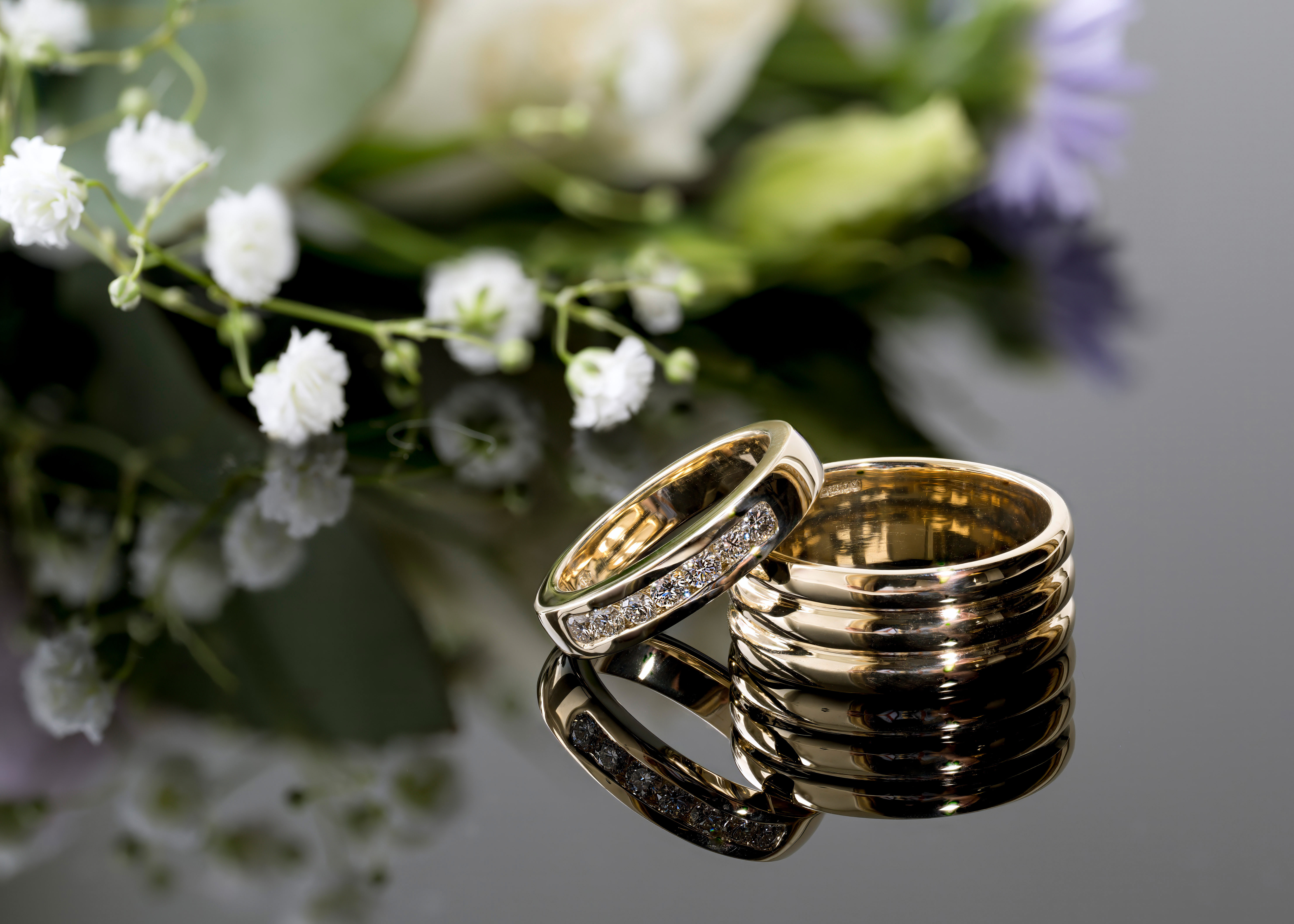 Creative, Vibrant & Relaxed Wedding Photography Duo