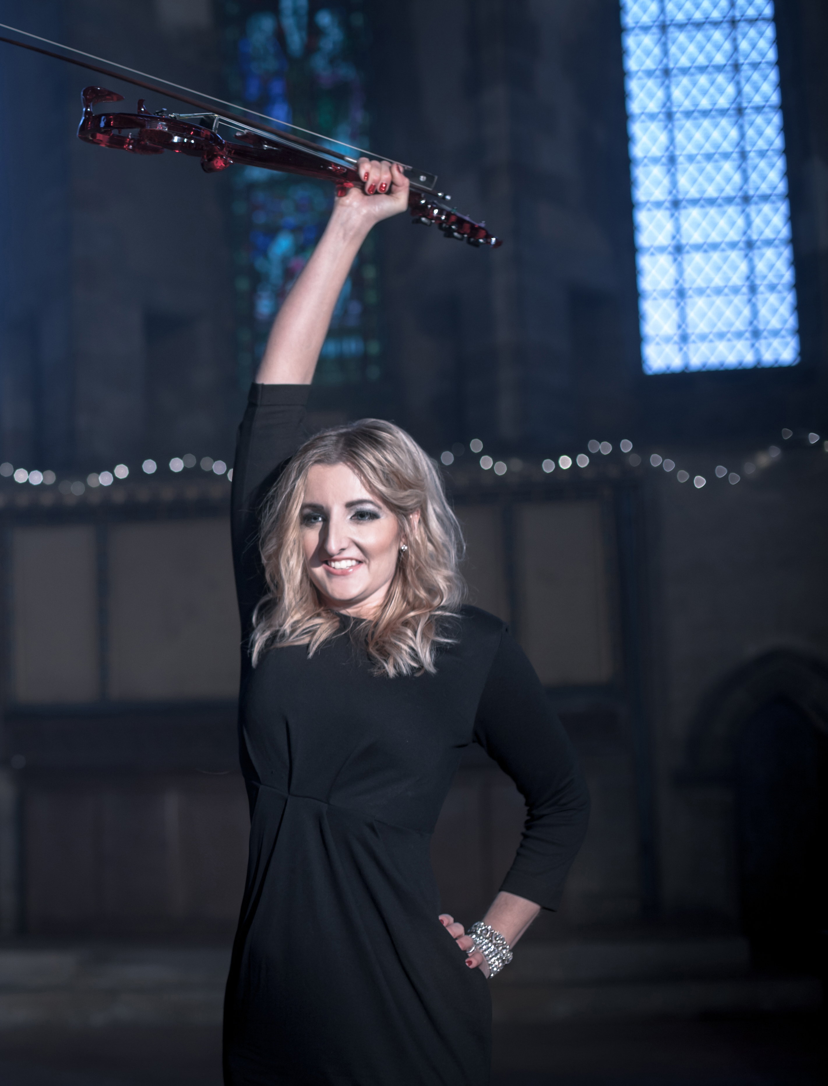 Caroline: International Electric & Acoustic Violinist