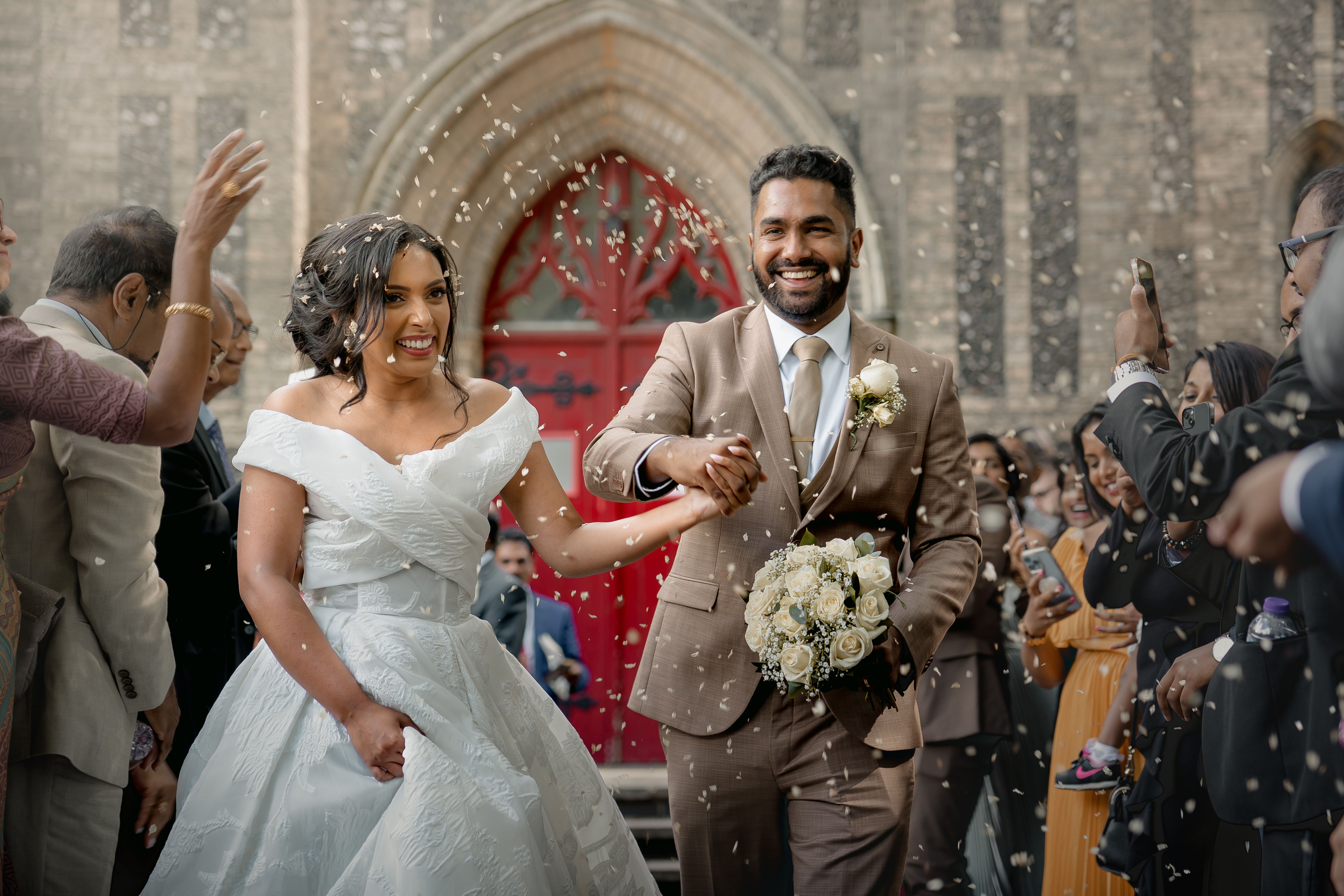 Cinematic & Natural Wedding Photography – Timeless & Emotional