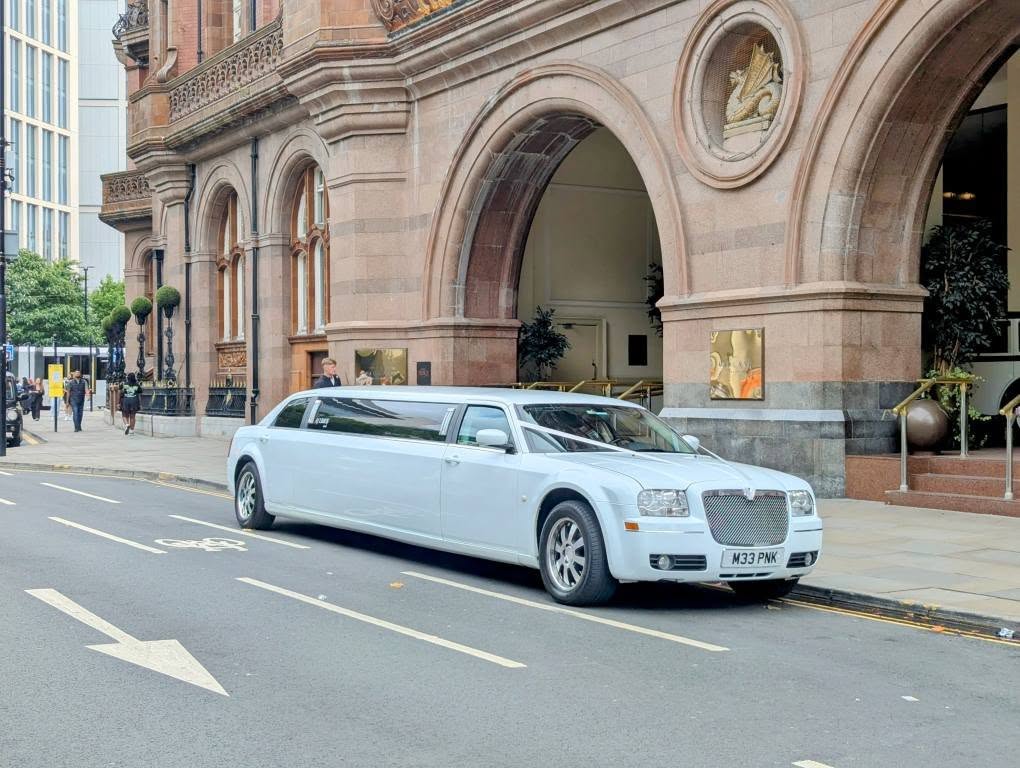 Baby Bentley Chrysler Limousine