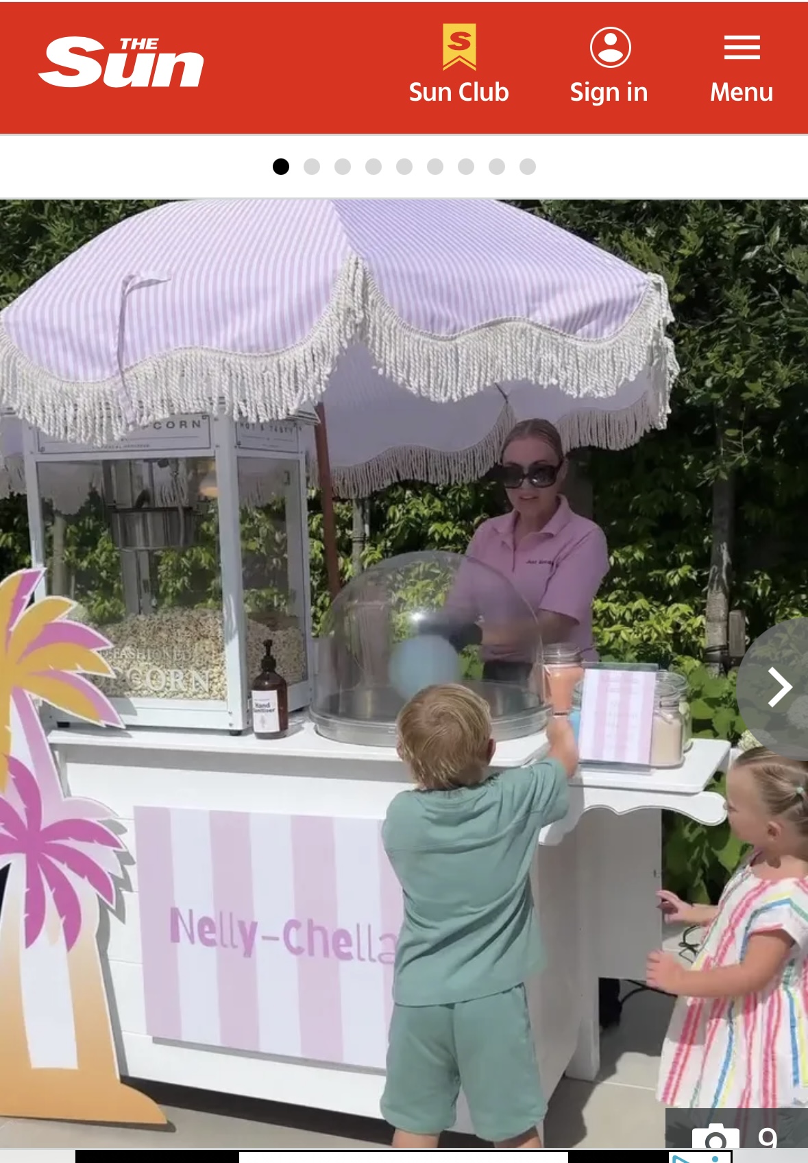 Freshly Made Candy Floss with 6 Different Flavours