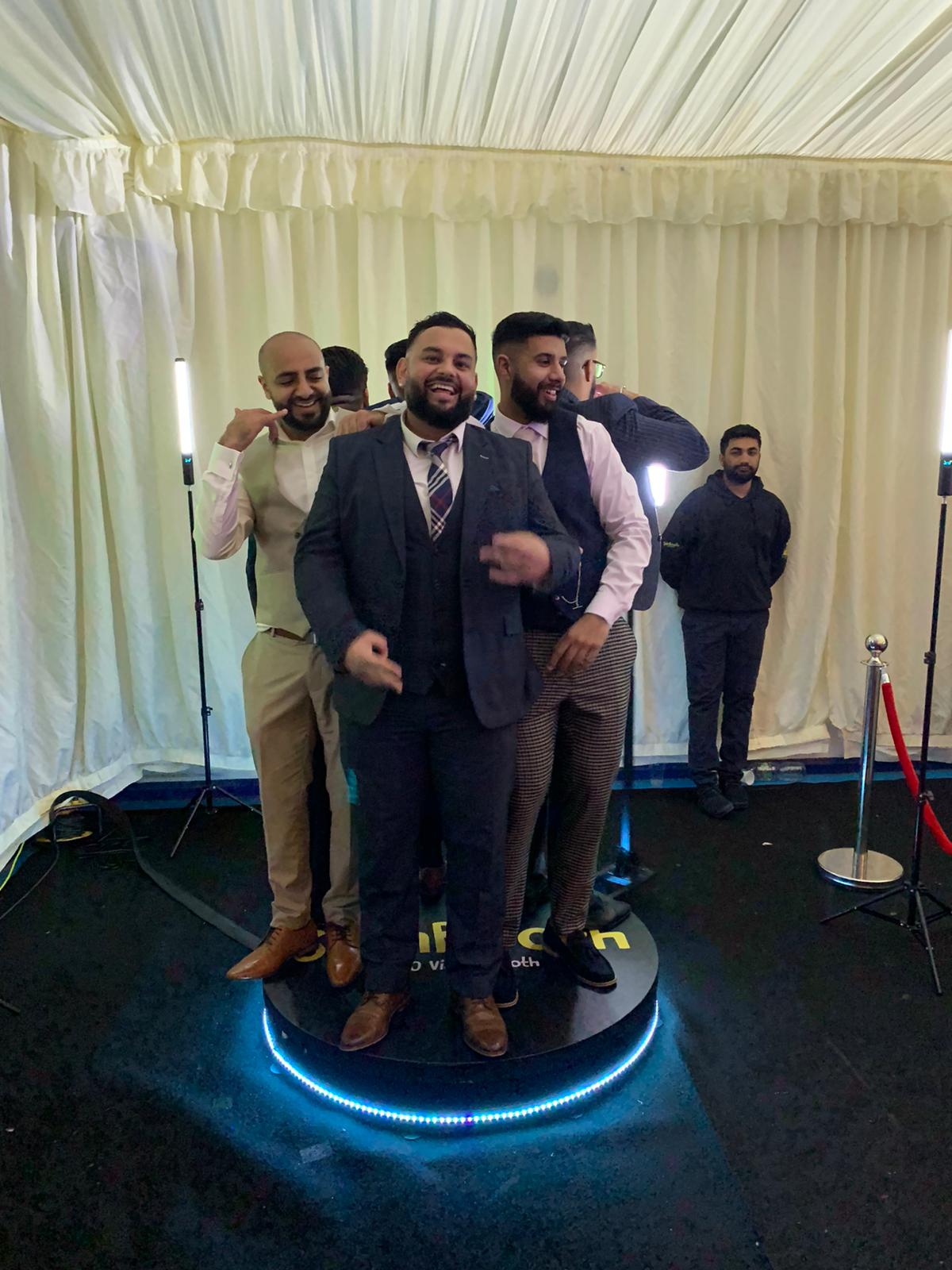 Capturing Your Special Moments with Spinbooth 360 Videobooth