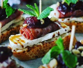 Uniquely Flavoured Canapes Using the Finest Ingredients