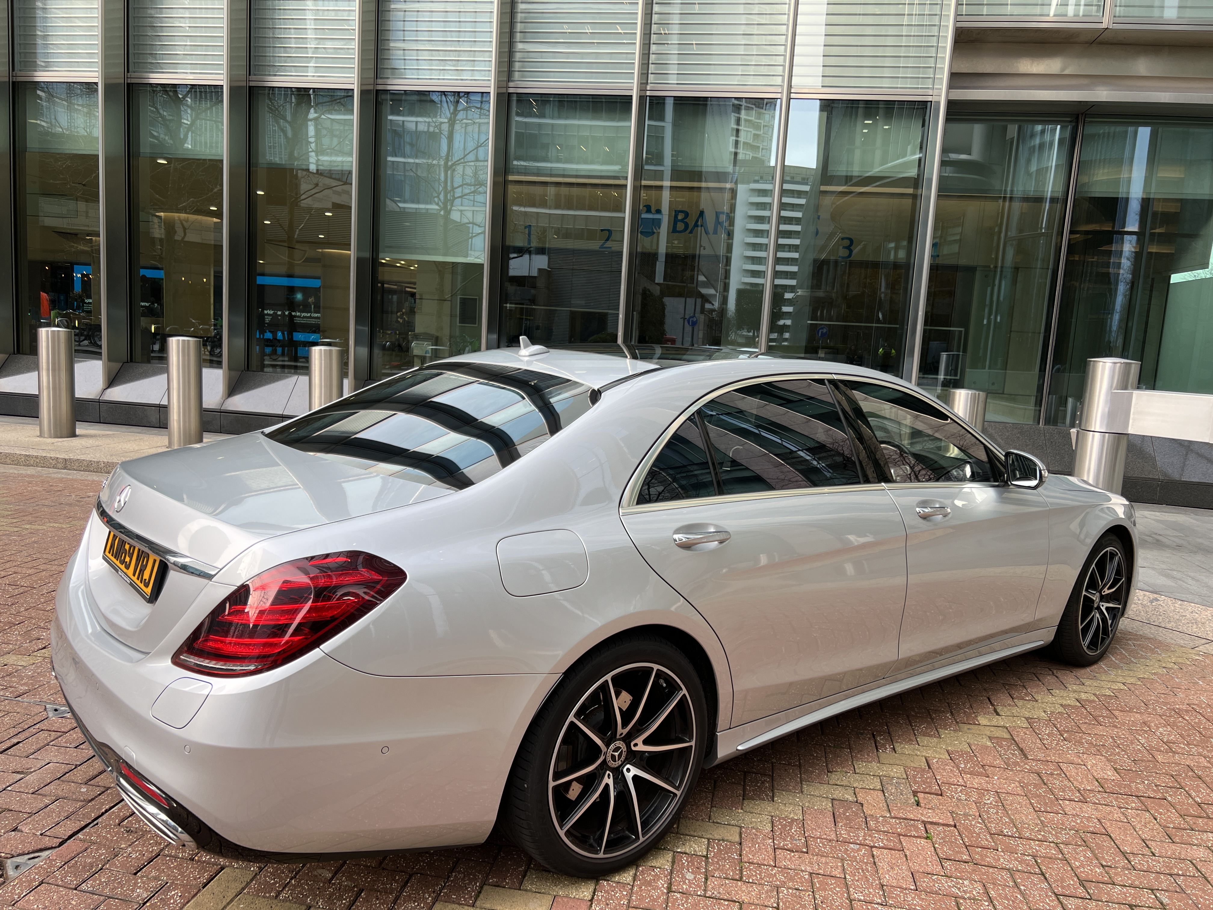 Luxury Mercedes S560e LWB for Your Special Day