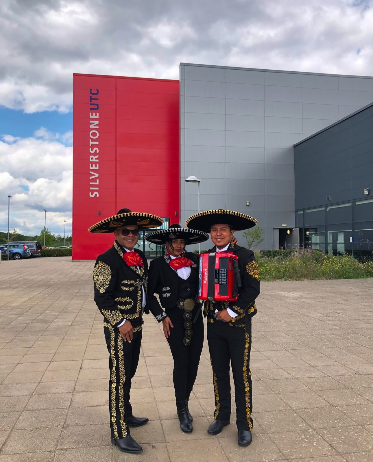Mariachi Encanto UK - Authentic Trio Live Experience