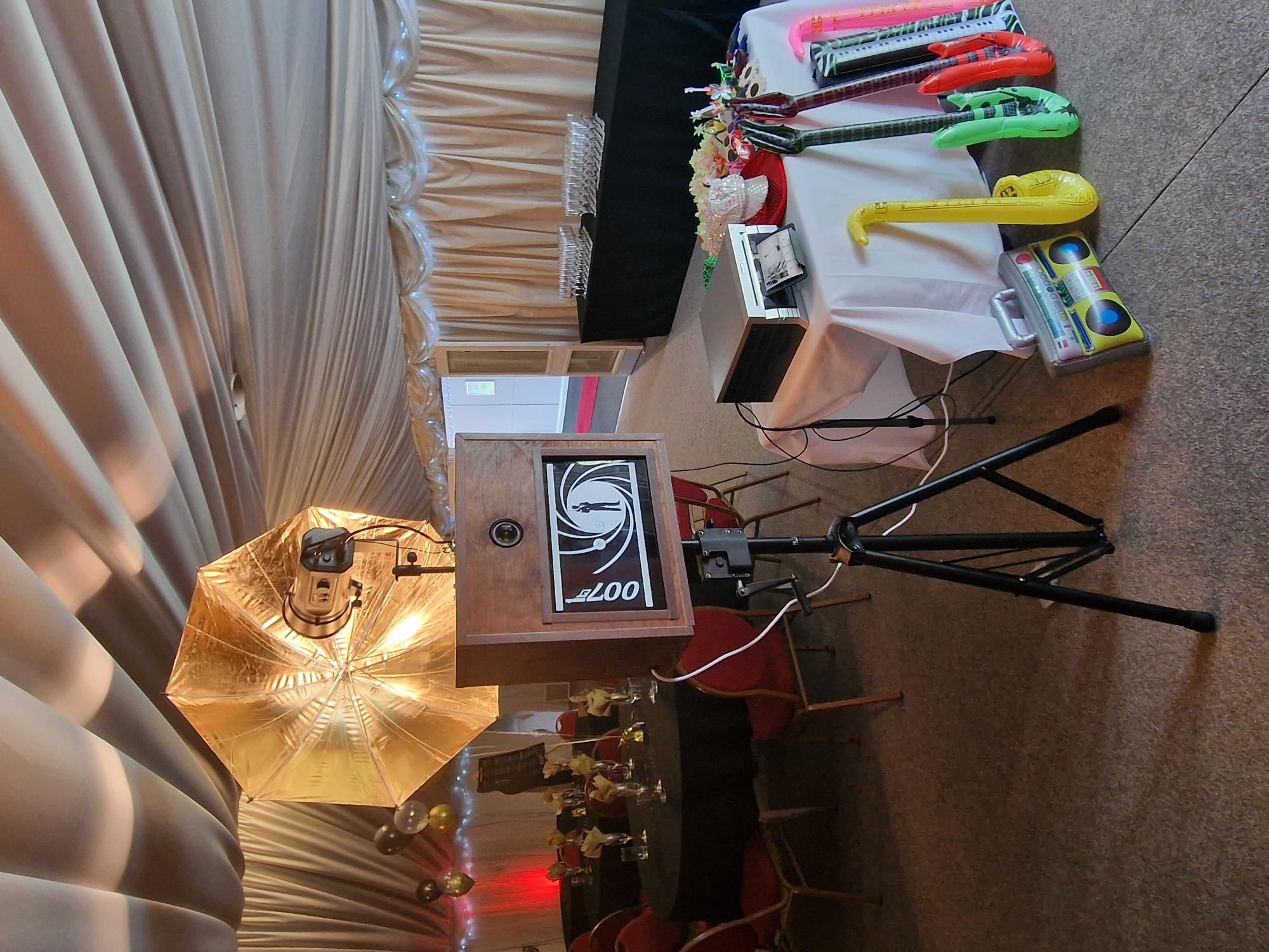 Rustic Open Style Photo Booth