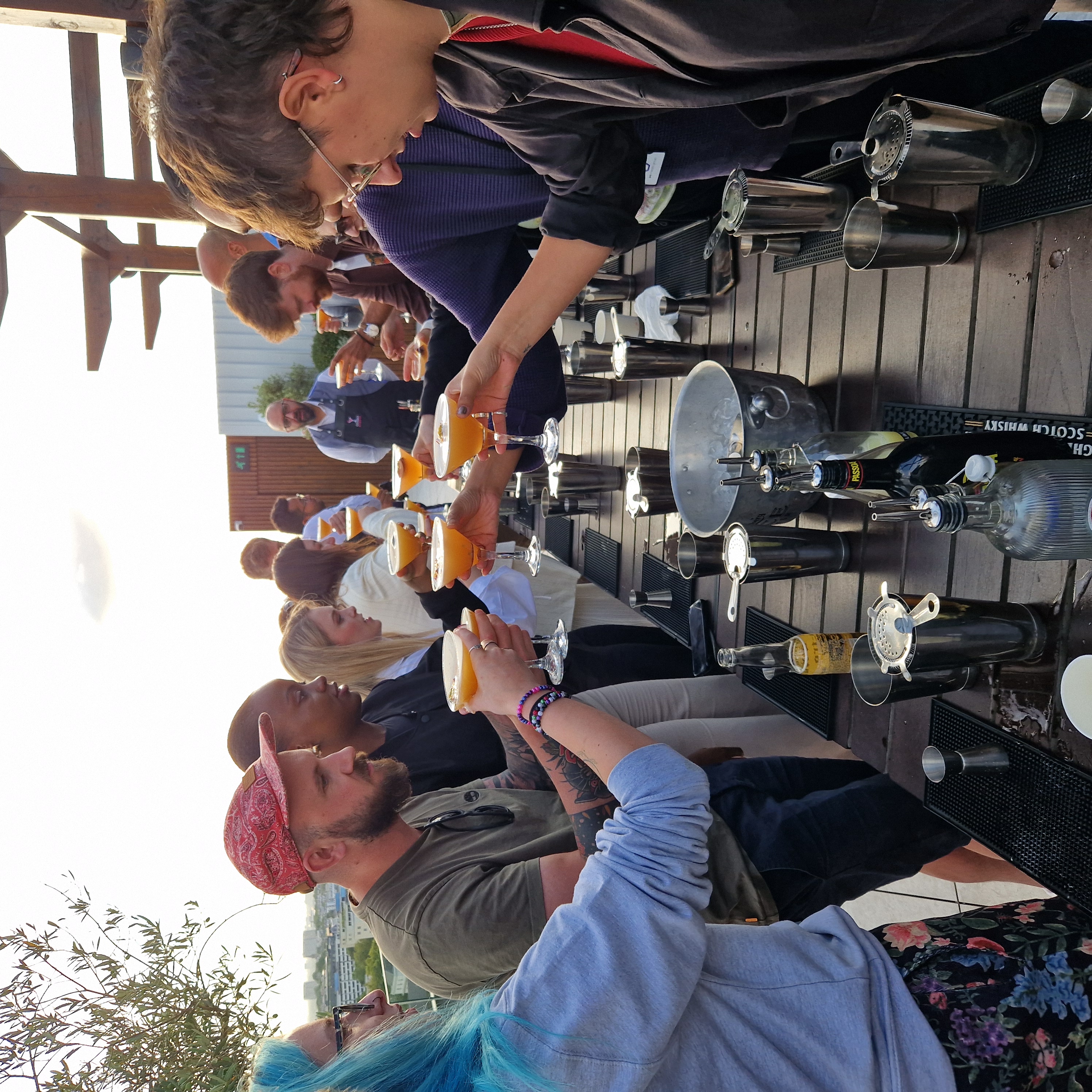 Learn How to Make Your Favourite Cocktails with Master Mixologist