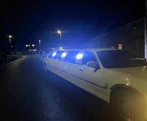 Classic Lincoln Town Strech Limo
