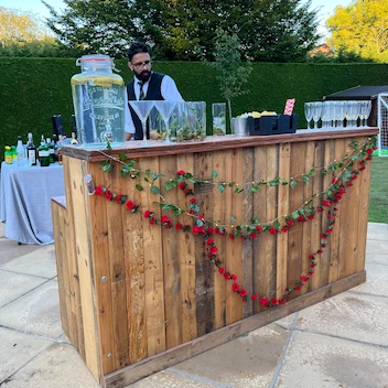 MIx N Pour bar and events