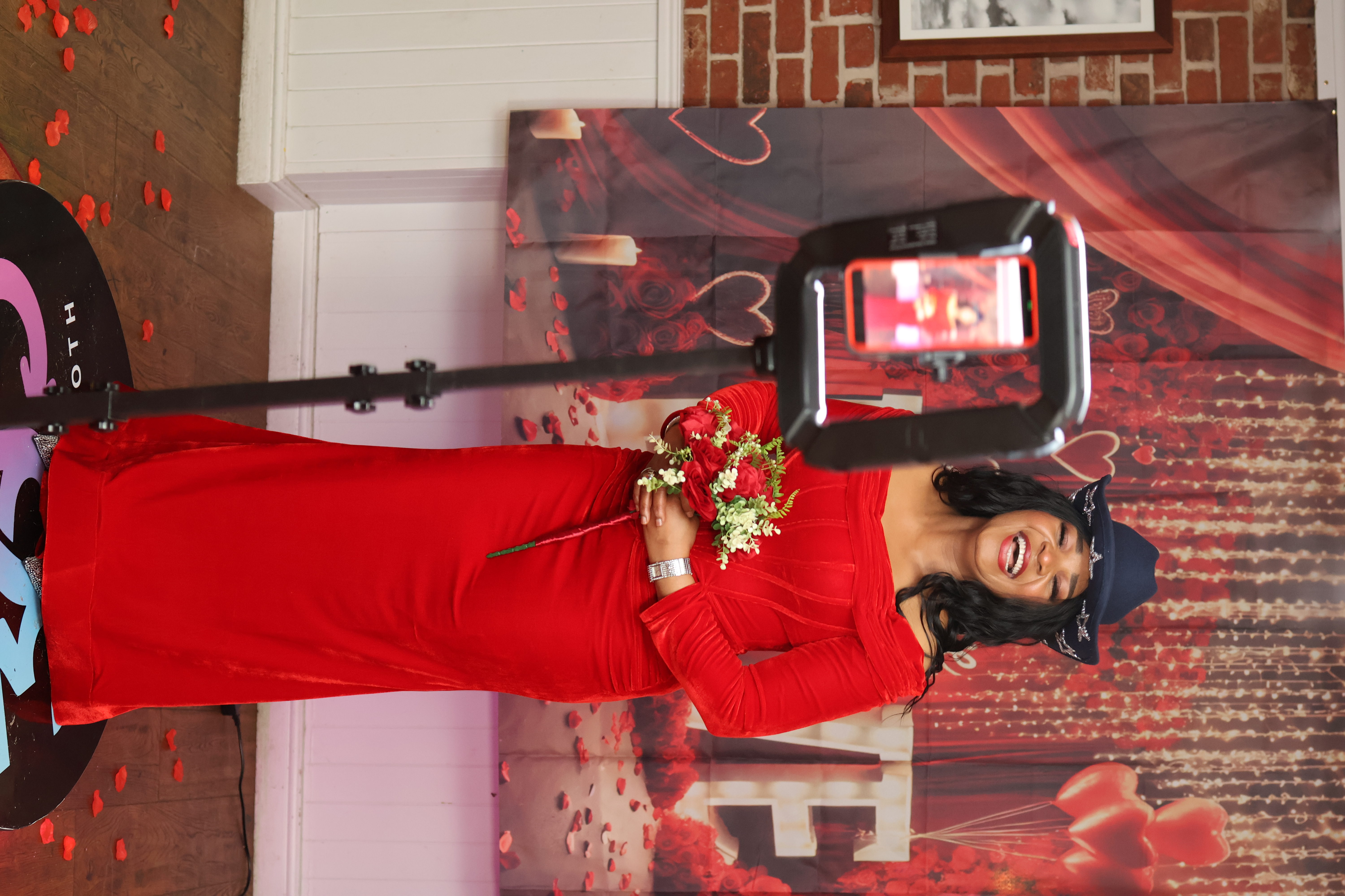 Luxury 360 Booth Experience - Slow Motion, Glam Effects & Instant Sharing!