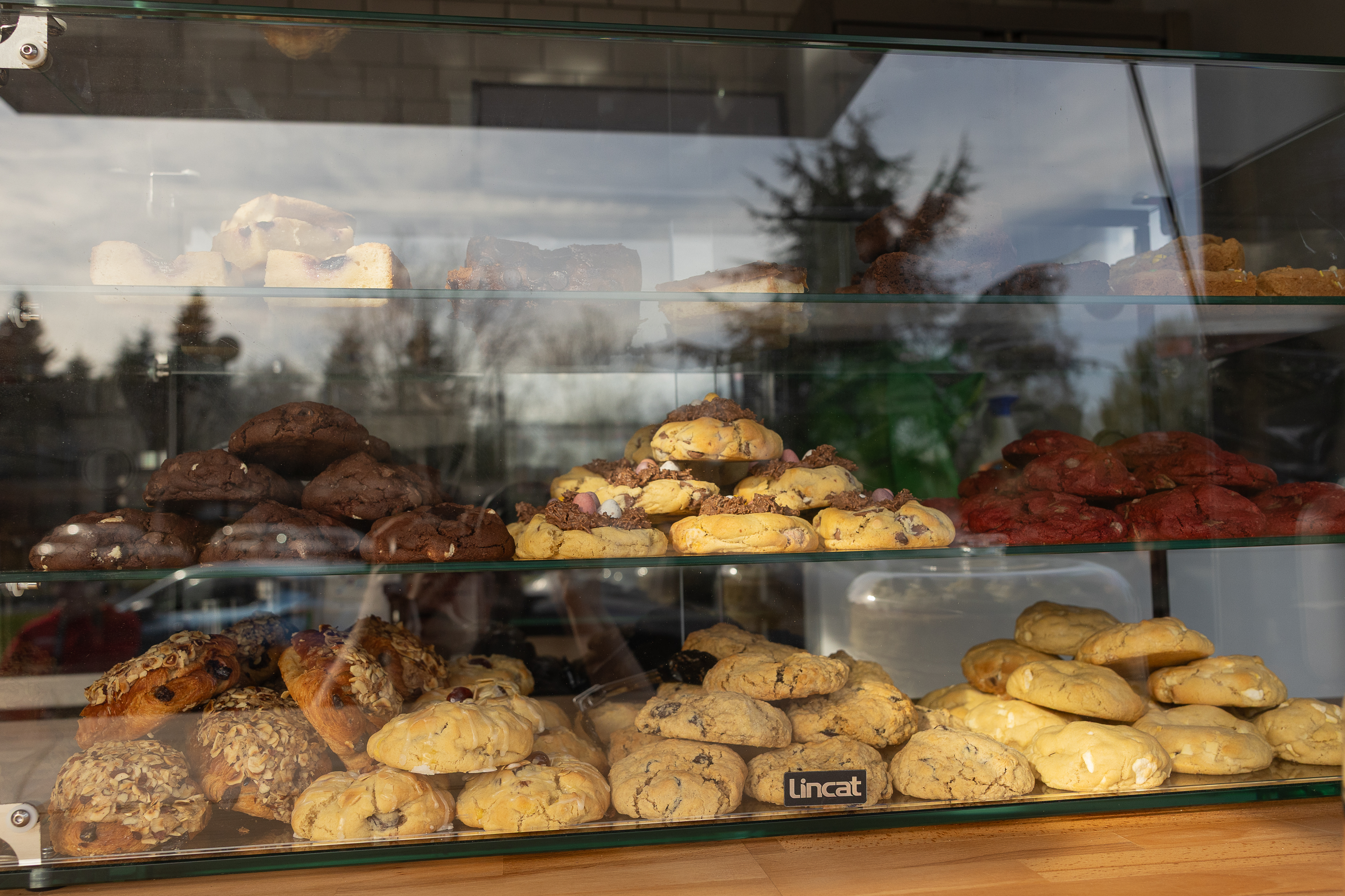 Speciality Coffee & Bakes Served Fresh Anywhere