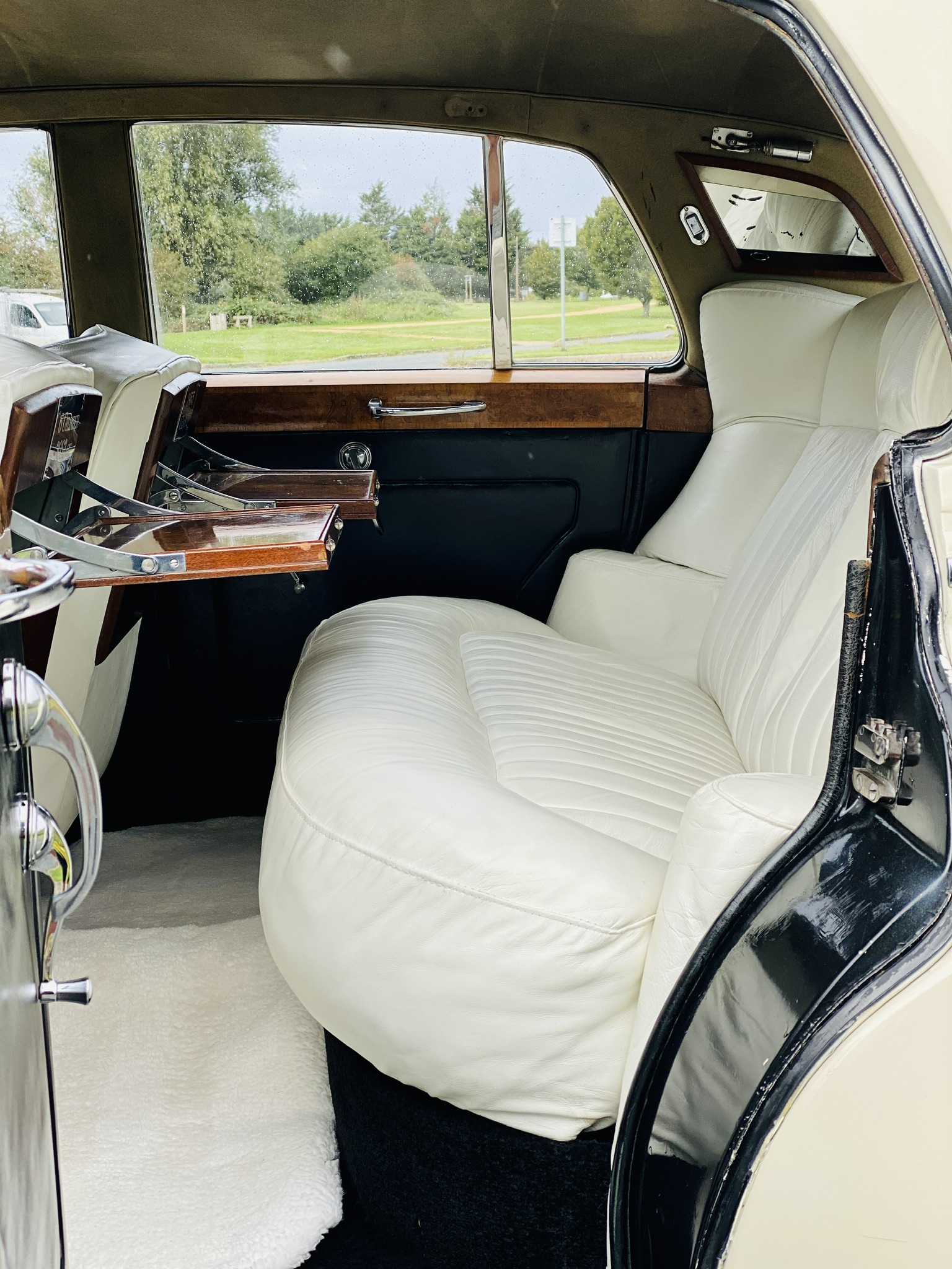 Classic Rolls Royce Silver Cloud