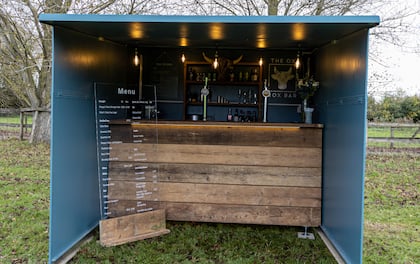 Mobile Bar 'The Ox Box' is ready to serve you!