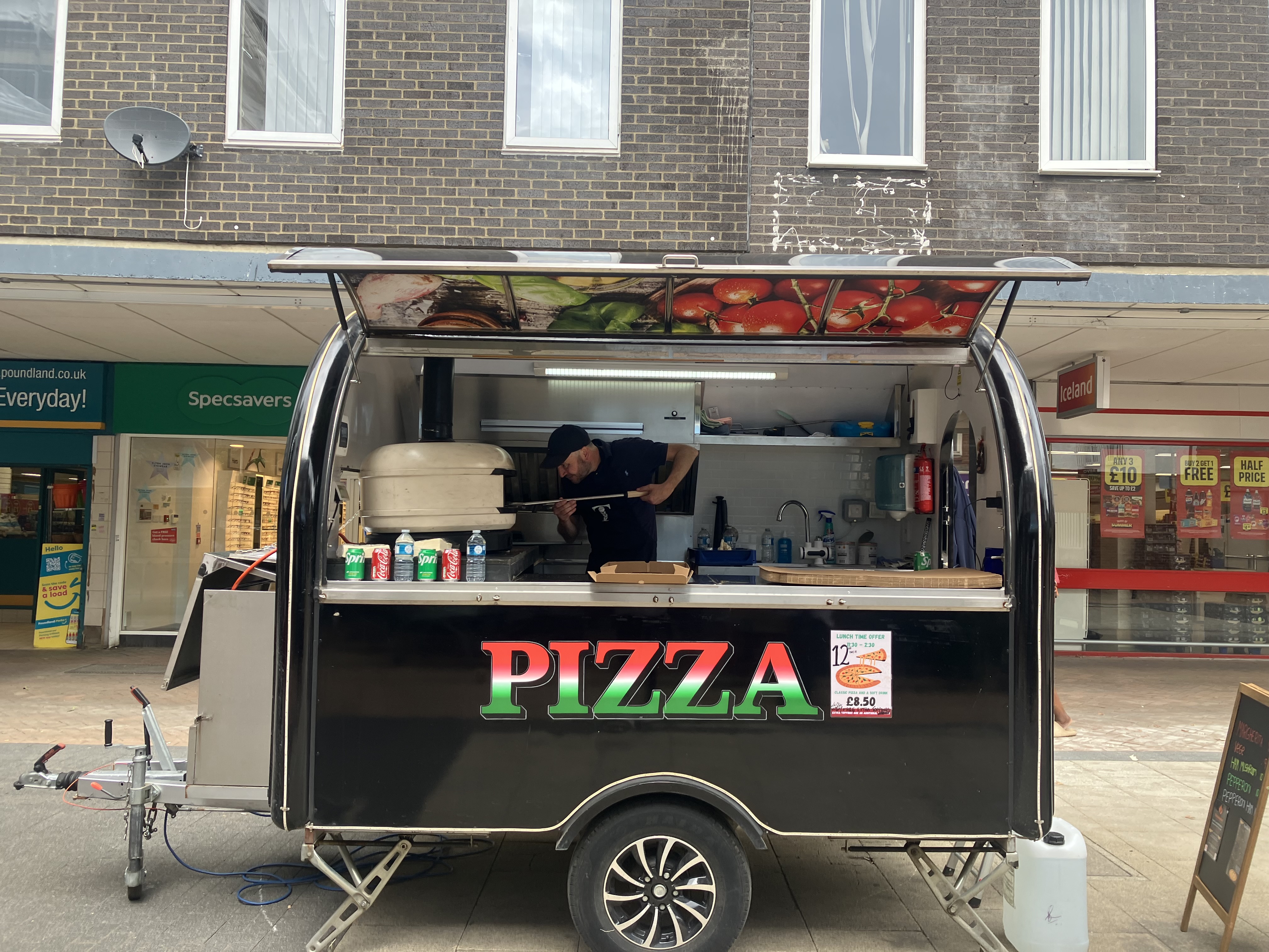 Pizza Pod Serving Authentic Stone-Baked Italian-Style Pizzas