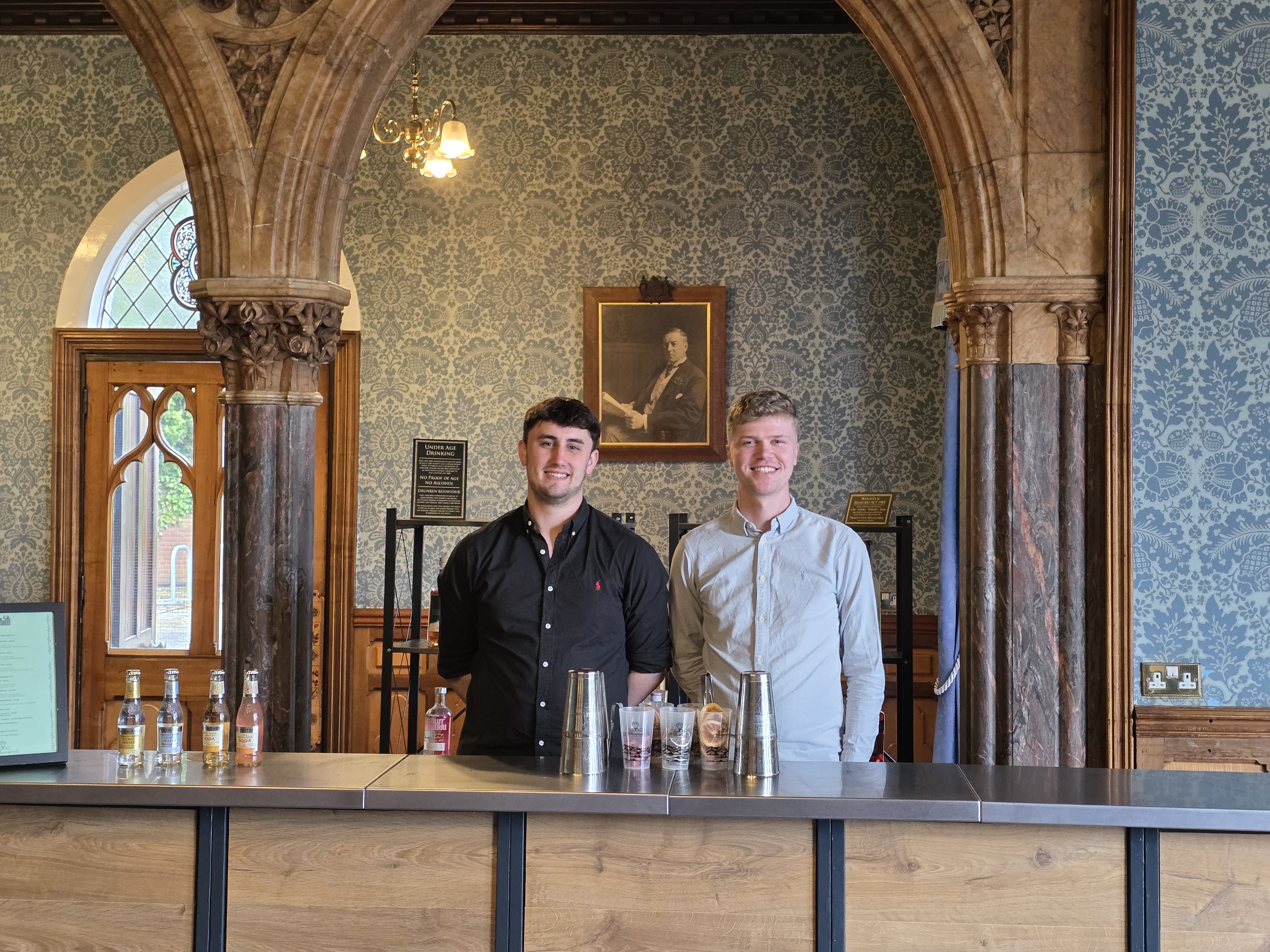 All-Inclusive Mobile Bar for Any Event