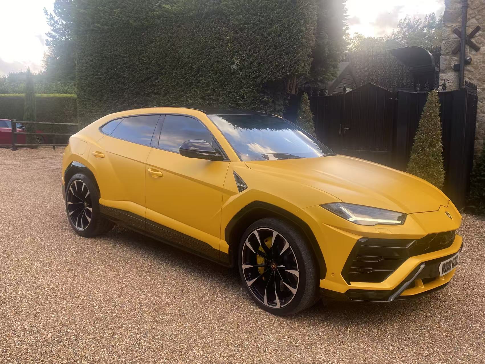 Luxury Supercar Lamborghini Urus - Perfect For Your Event