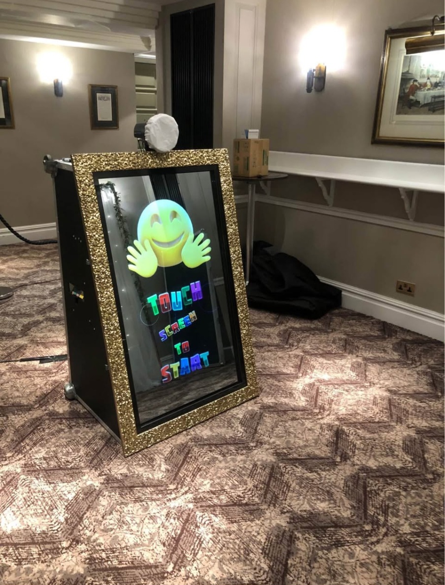 Wonderful Magic Mirror