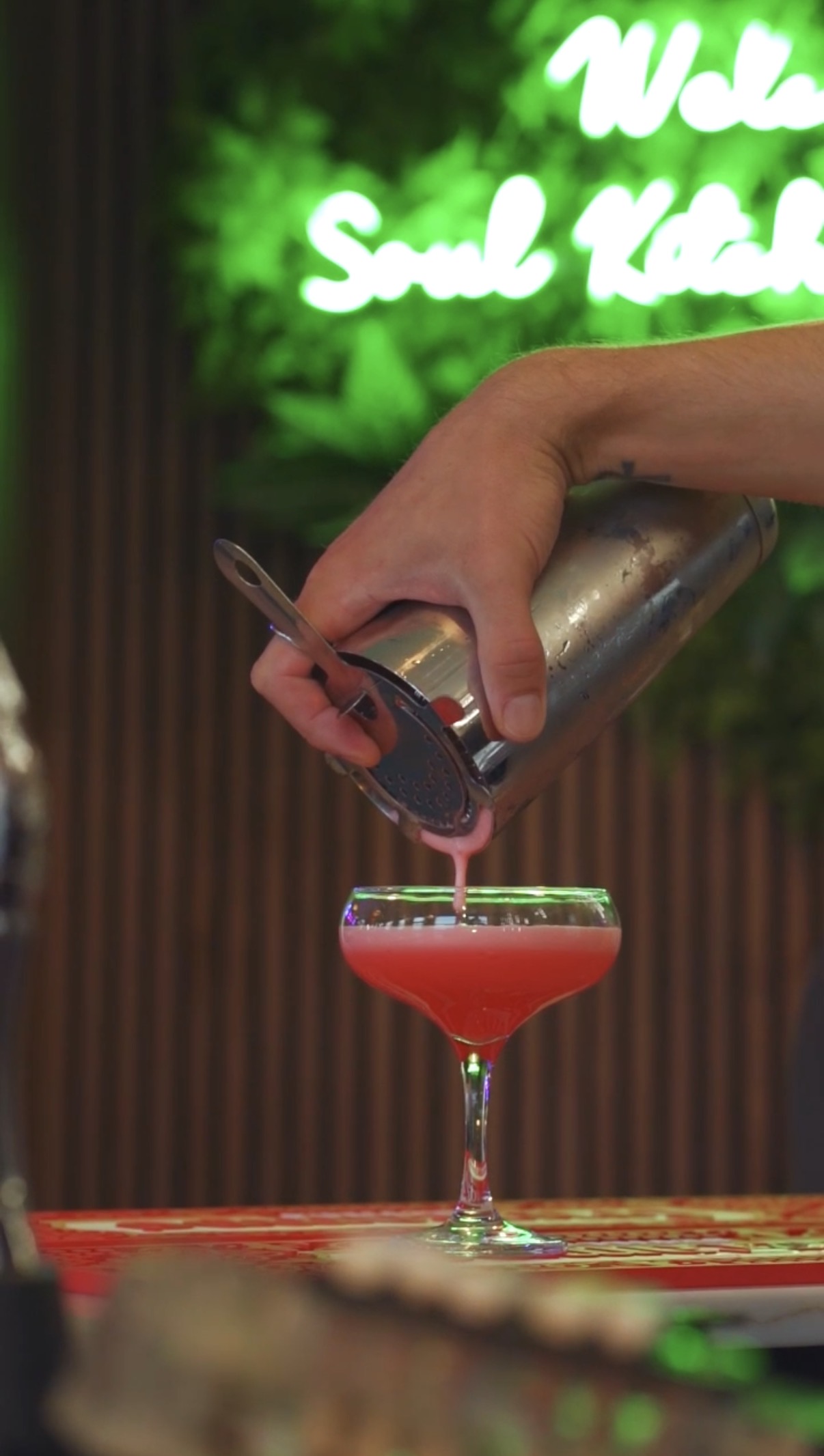 Professional Bar Staff & Skilled Cocktail Makers for Your Event