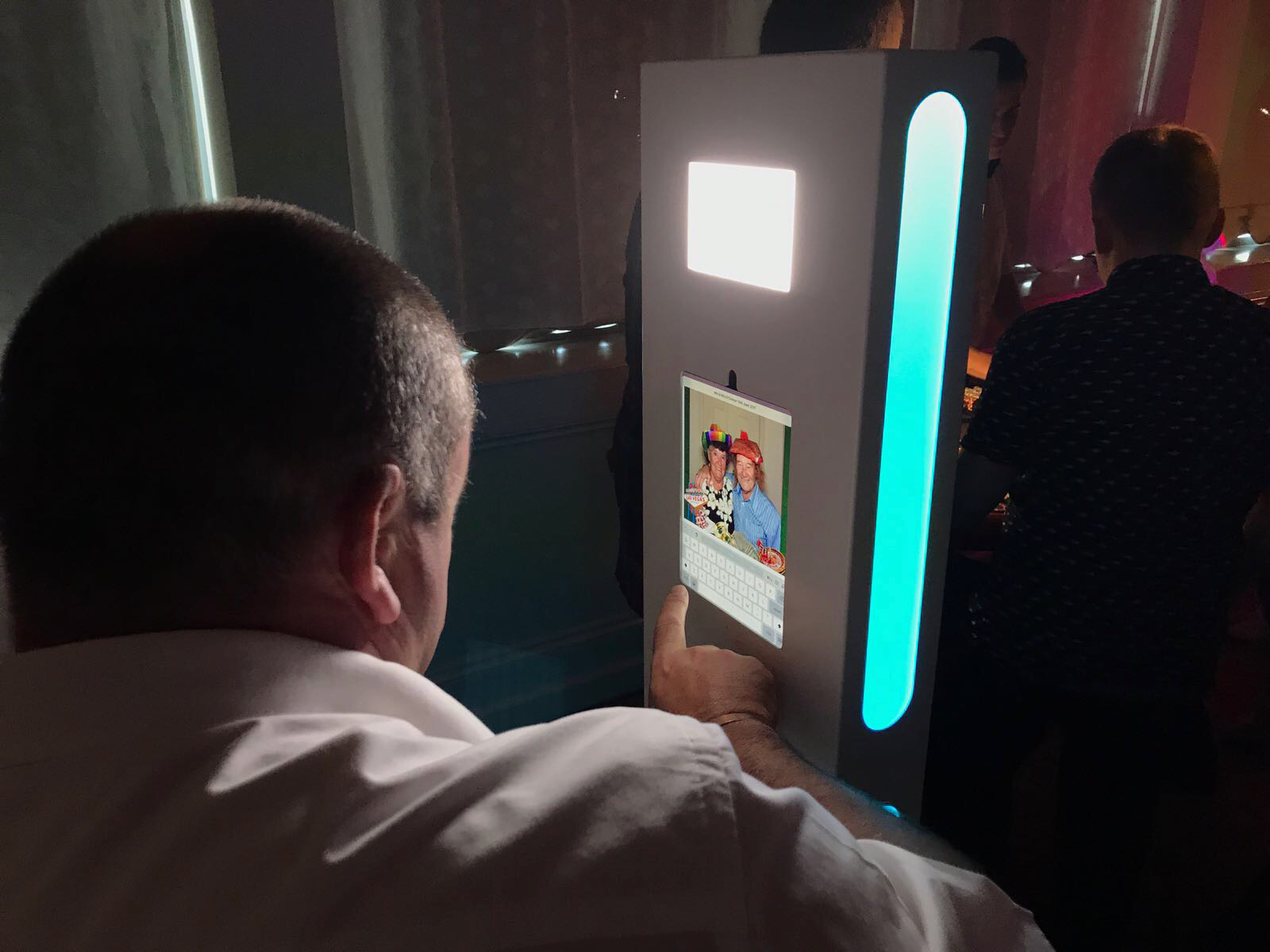 Selfie Pod Photo Booth With Optional Instant Prints