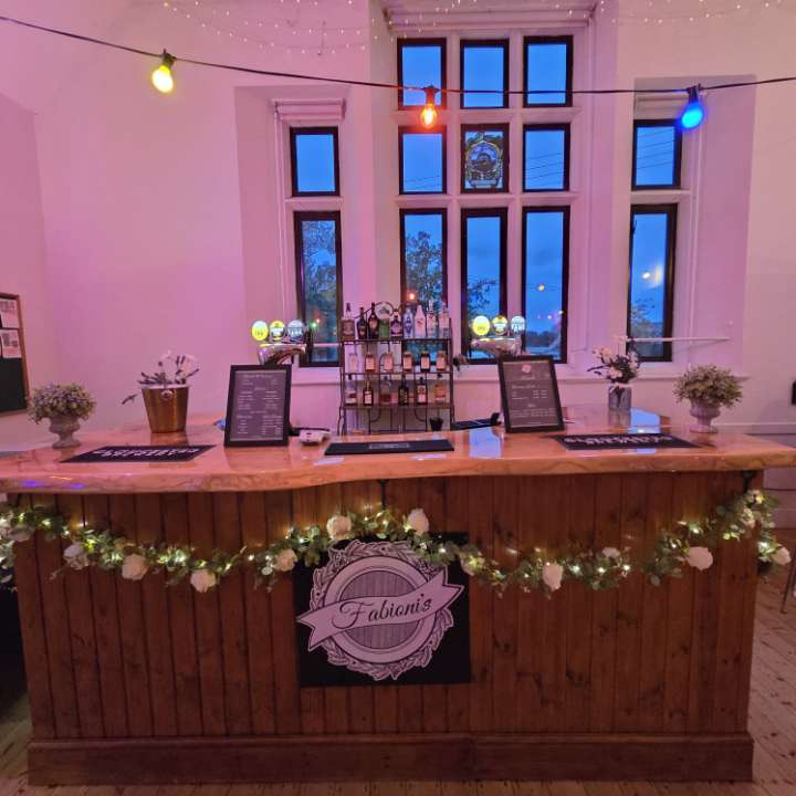 Award-Winning Rustic Bar with Bespoke Cocktails & Seamless Service