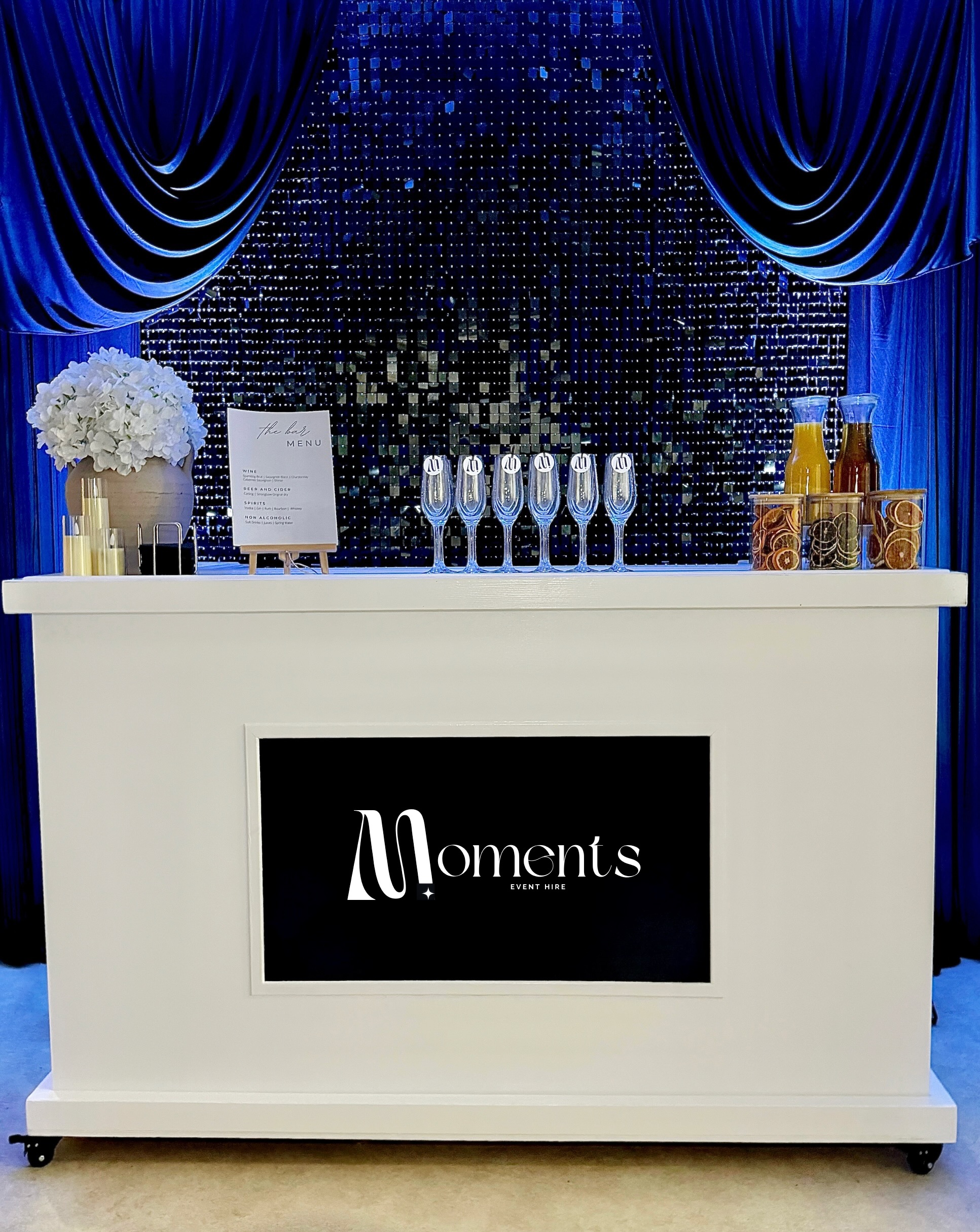 Bottomless Bubbly Bar with Customisable Screen