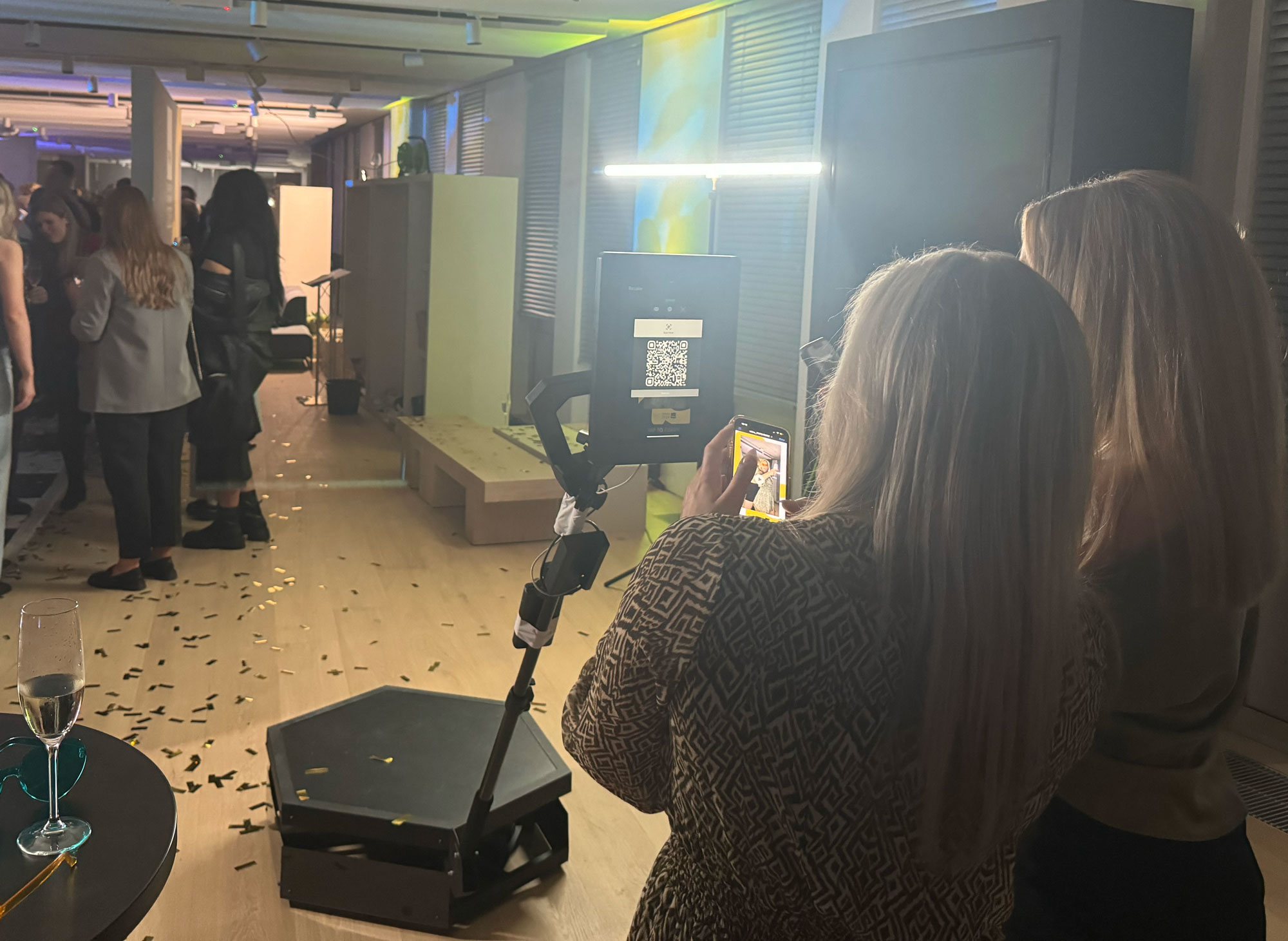 360 Photo Booth Experience For Up To 4 Guests At Once