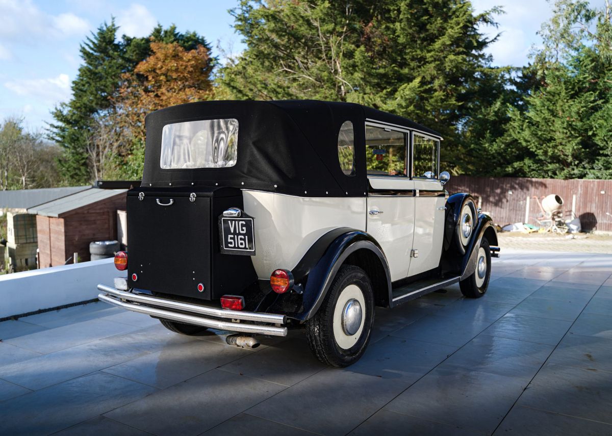 Regent Landaulette Convertible - Vintage 6 Seater