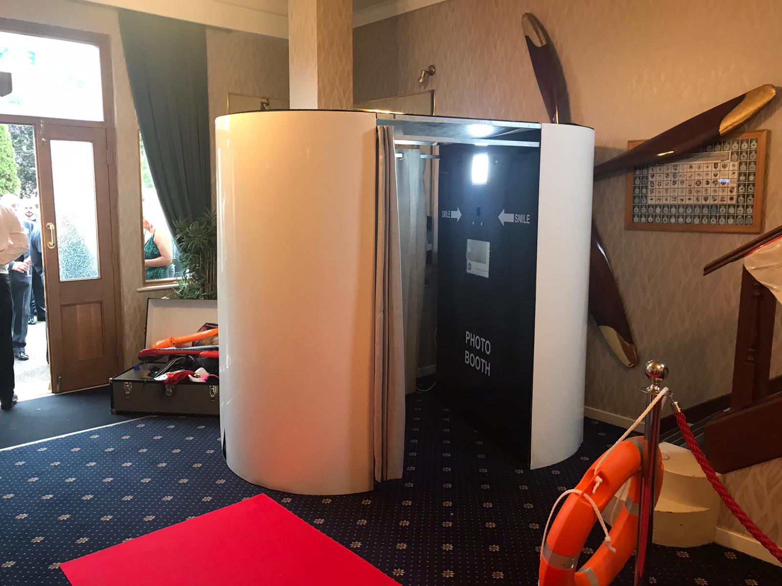 Capture & Celebrate Unforgettable Moments with our Enclosed Photobooth