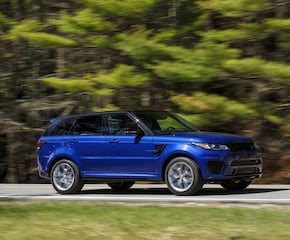 Beautiful Range Rover SVR  in Blue - perfect entrance