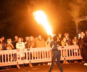 Mesmerising Fire Performance With Dancing Flames