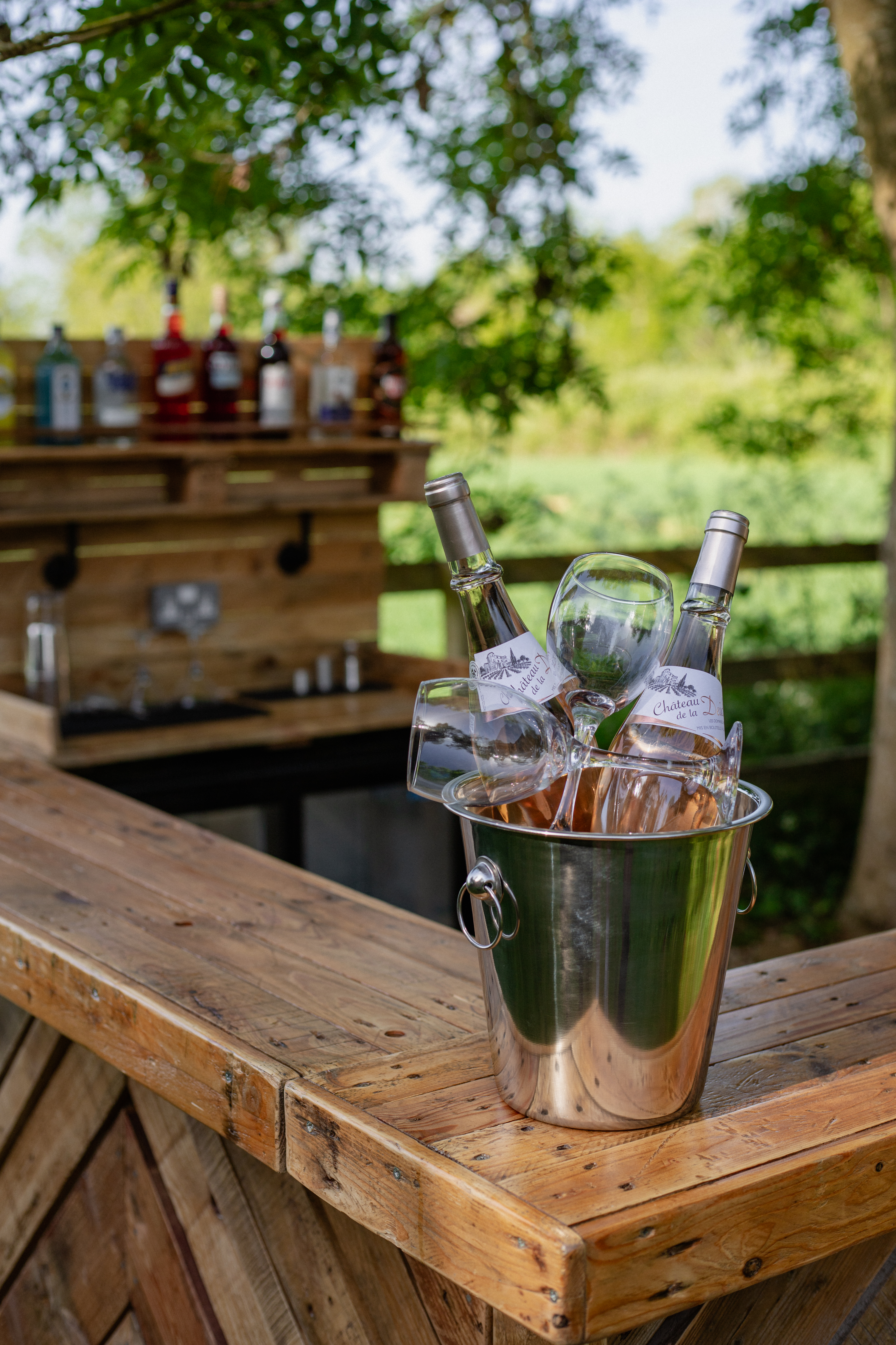 Rustic Pallet Cash Bar Experience