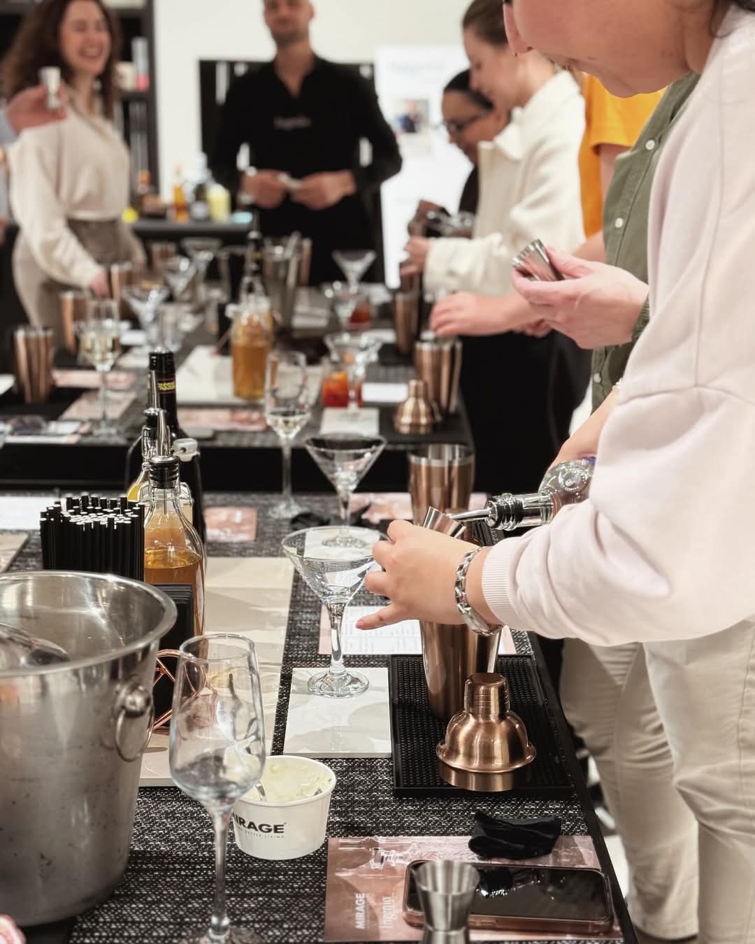 Learn How to Make Your Favourite Cocktails with Master Mixologist