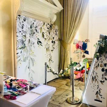 The Fancy Mirror Booth Co.