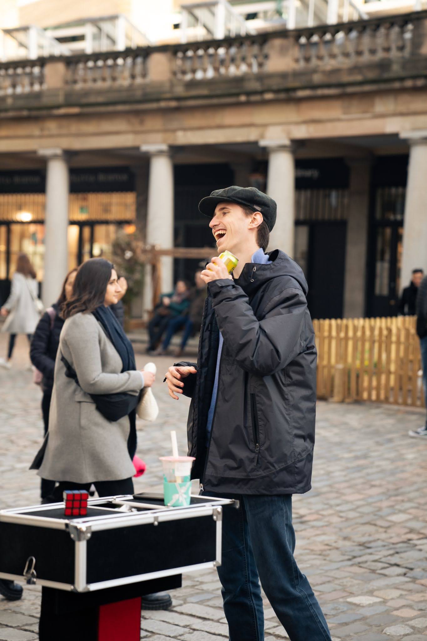 Award-Winning Magician Robbie Stevens